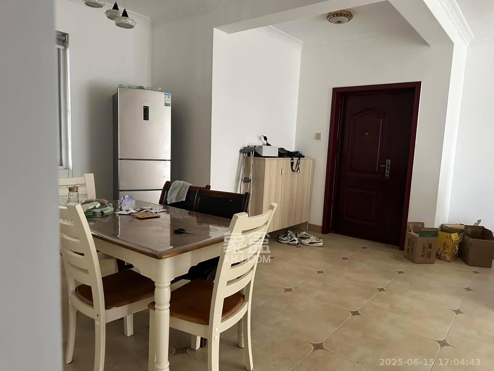 星城新宇莲景苑 3室1厅1卫 2600.0元/月 星城新宇莲景苑 3室1厅1卫 2600.0元/月室内图