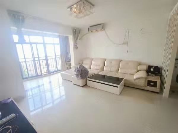 华丰大厦 1室1厅1卫 80.0万 华丰大厦 1室1厅1卫 80.0万客厅