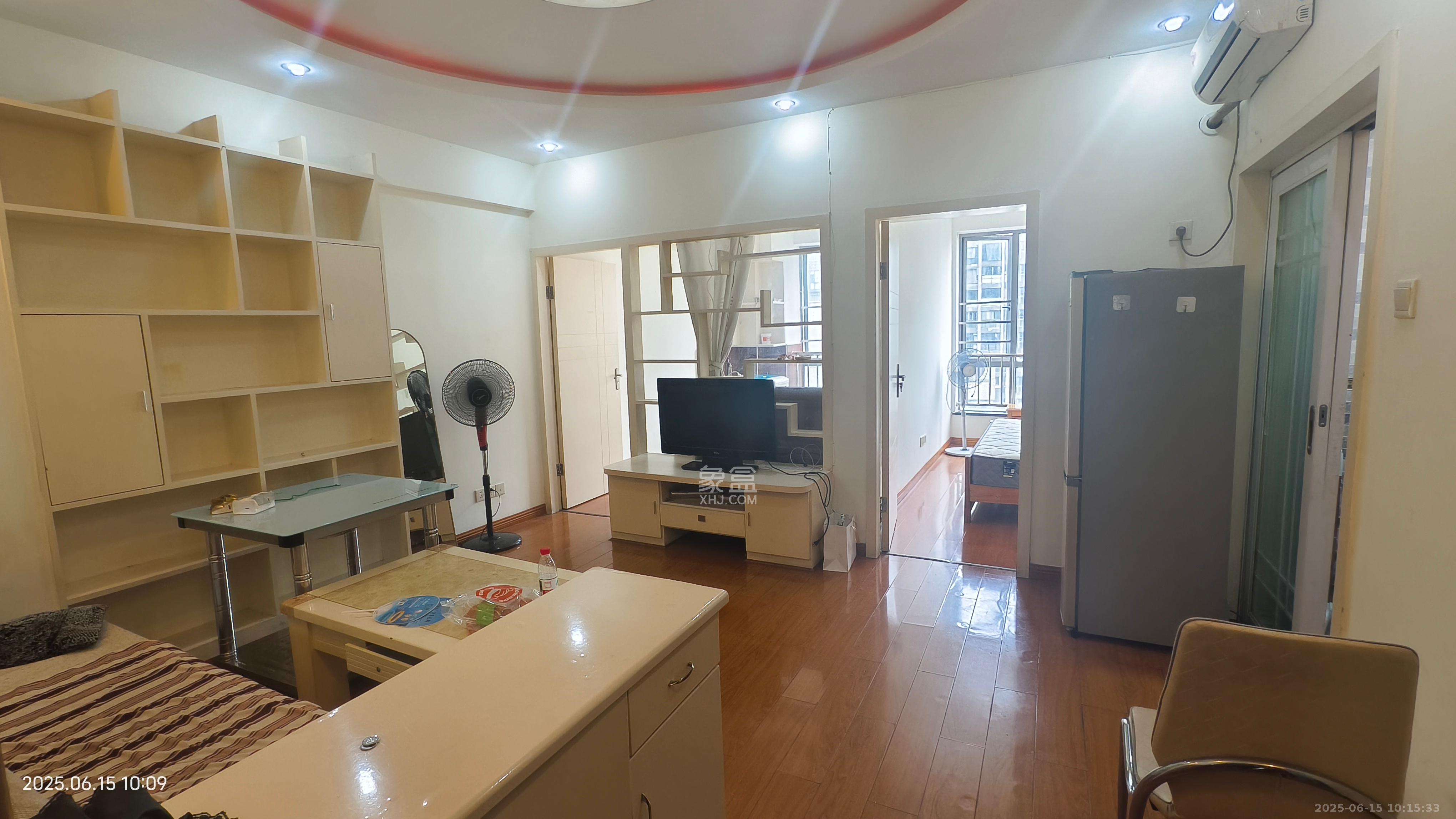 建鸿达华都（华都小户型及大华写字楼）  2室1厅1卫    2500.0元/月