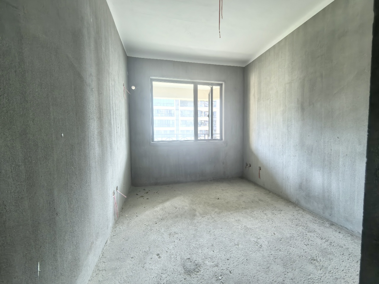 绿地海长流四期(绿地福邸) 3室2厅1卫 170.0万 绿地海长流四期(绿地福邸) 3室2厅1卫 170.0万室内图