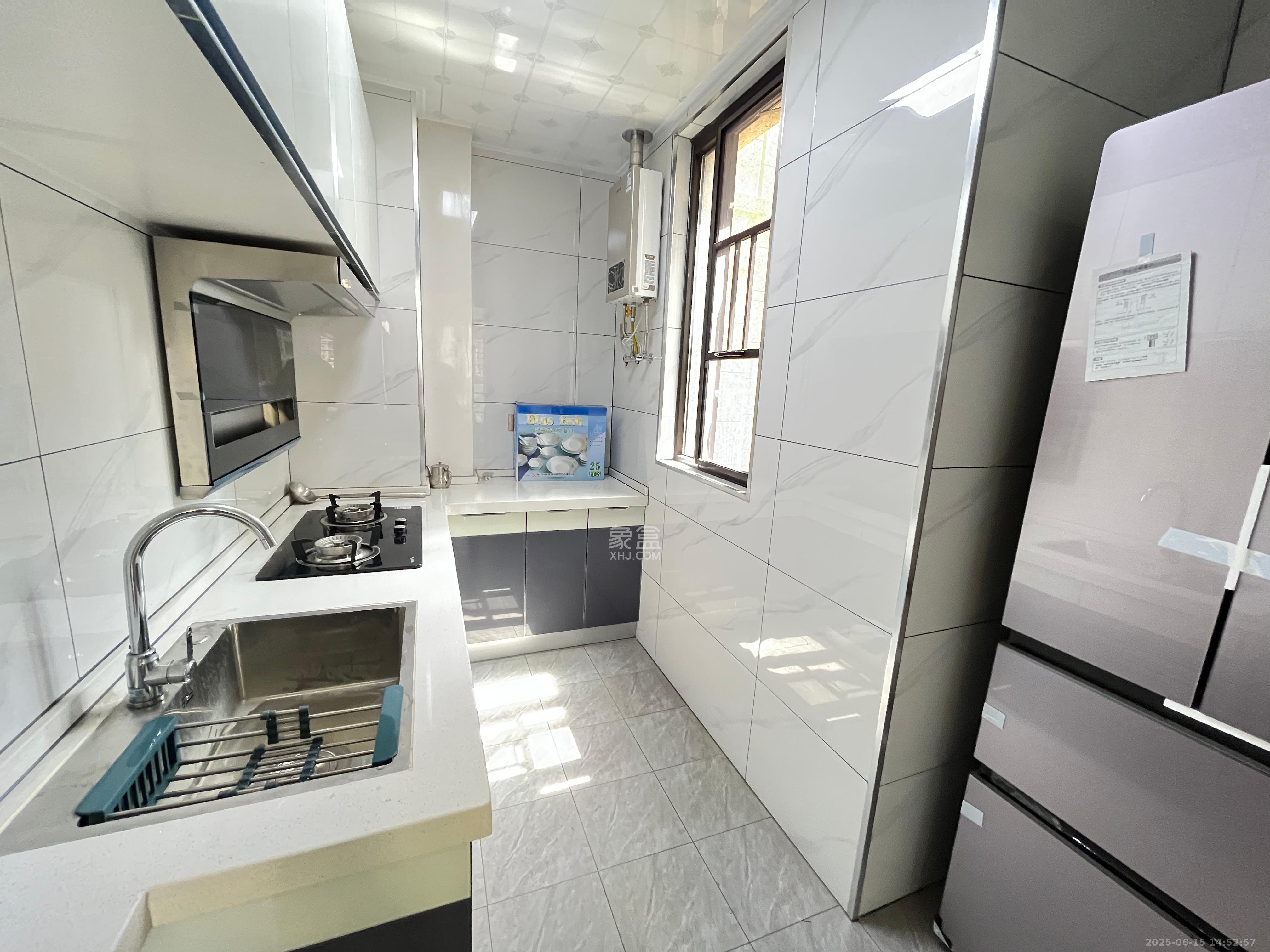 融创融公馆(融创臻苑)  4室2厅2卫    3000.0元/月 融创融公馆(融创臻苑)  4室2厅2卫    3000.0元/月室内图1