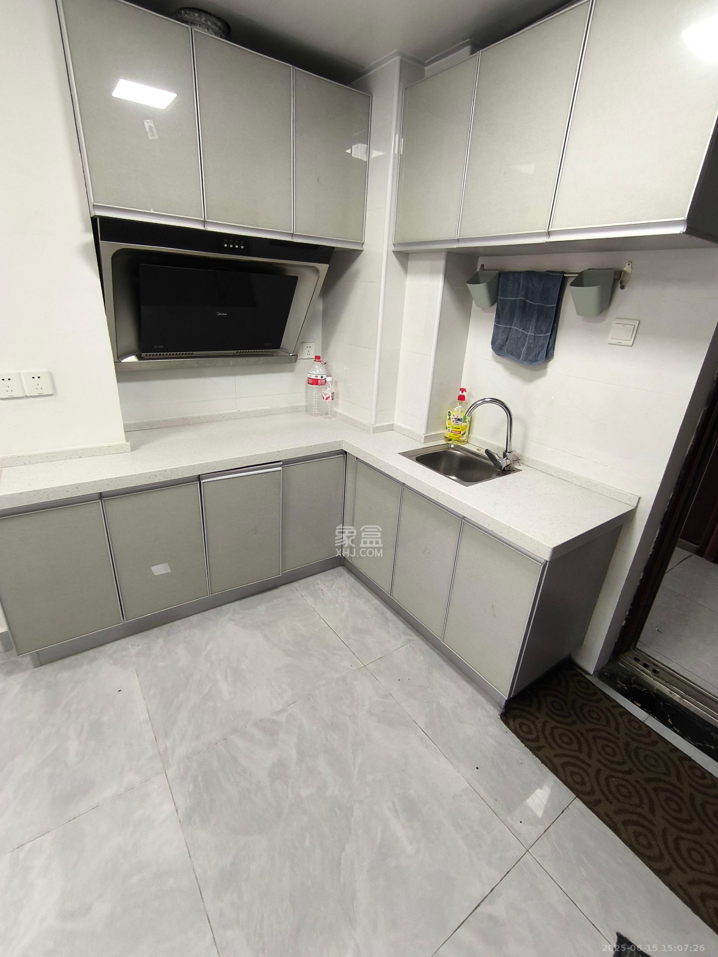 鑫远御文台一期 2室1厅1卫 1700.0元/月 鑫远御文台一期 2室1厅1卫 1700.0元/月室内图