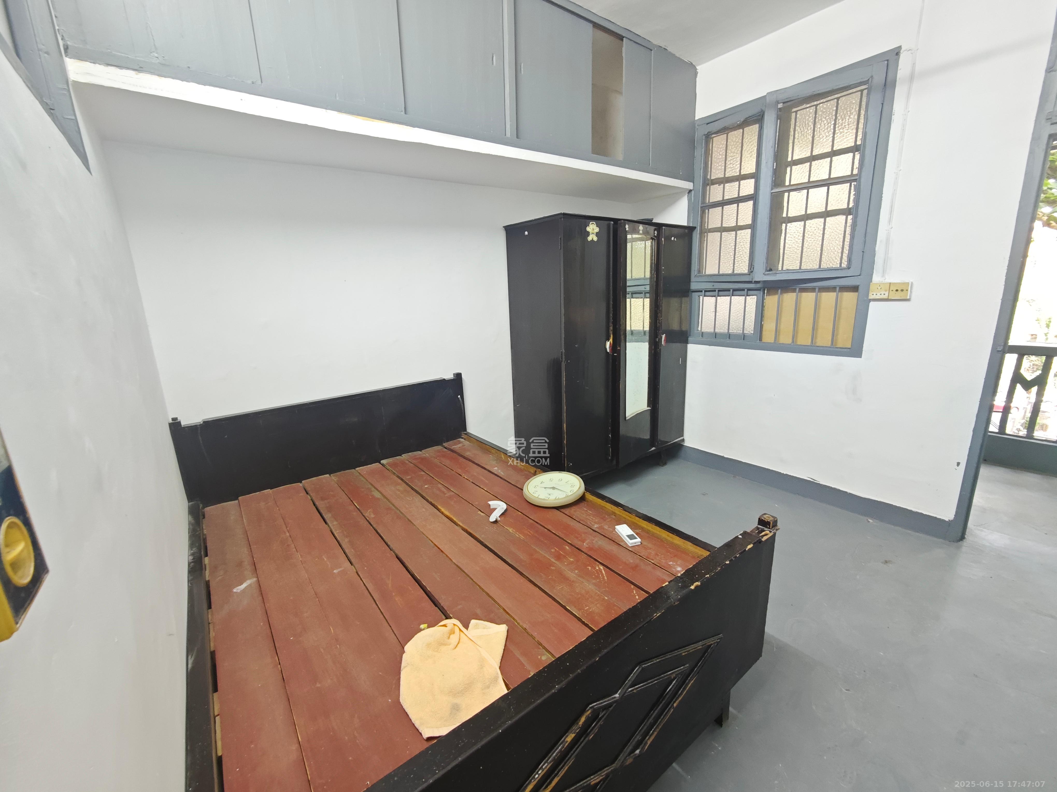 东瓜山一村  2室1厅1卫   1200.00元/月室内图