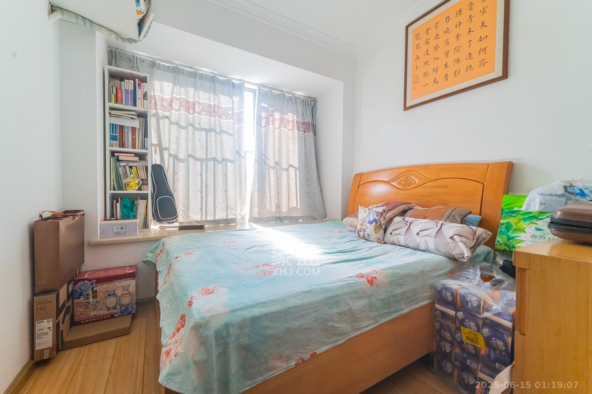 华润凤凰城二期 3室2厅1卫 72.8万 华润凤凰城二期 3室2厅1卫 72.8万卧室