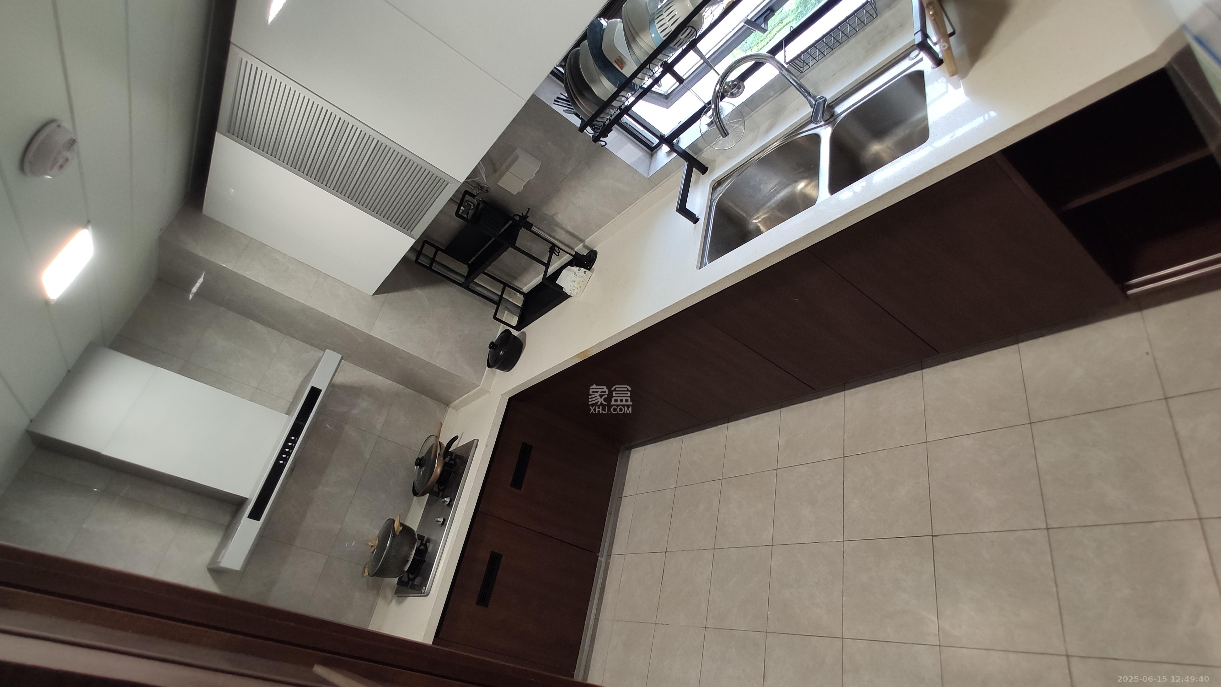 汇金城/嘉华城(二期、三期)  3室2厅2卫    2700.0元/月 汇金城/嘉华城(二期、三期)  3室2厅2卫    2700.0元/月室内图