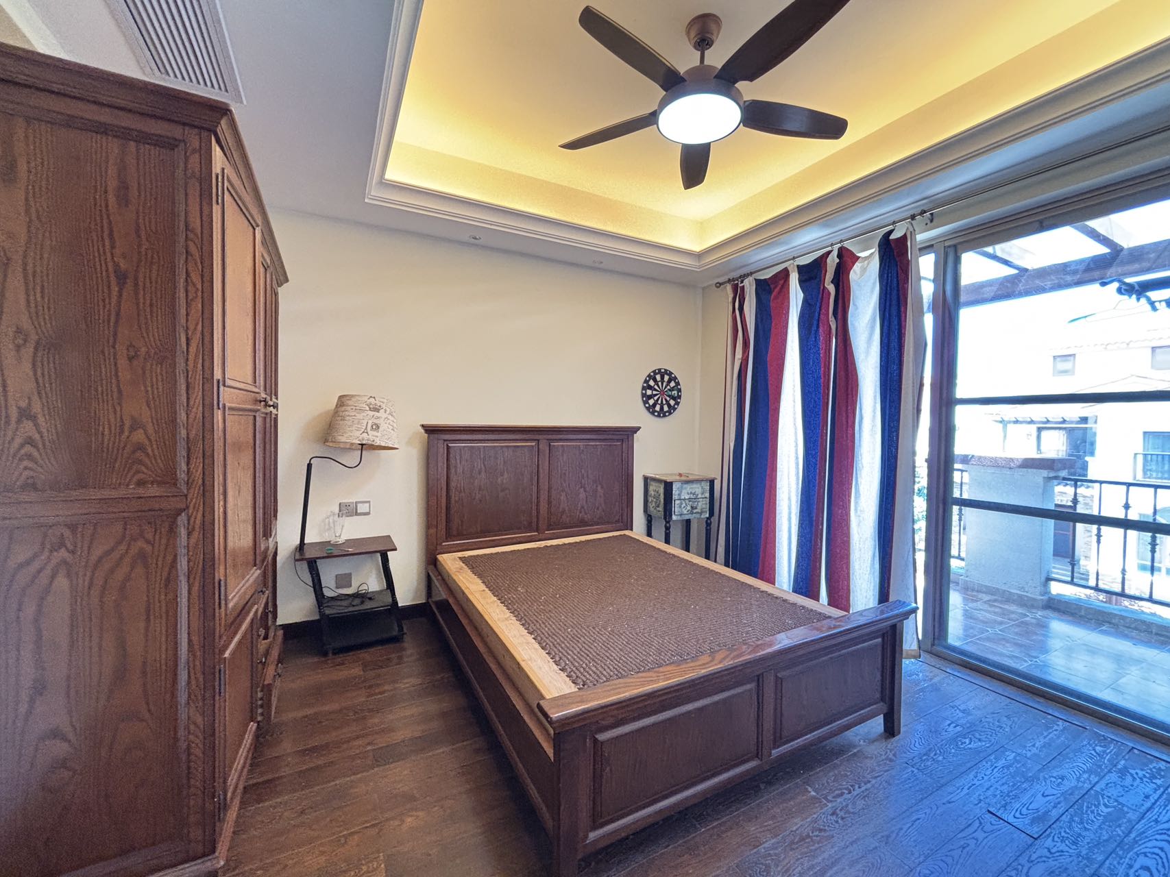 富力盈溪谷 4室2厅1卫 9200.0元/月 富力盈溪谷 4室2厅1卫 9200.0元/月室内图