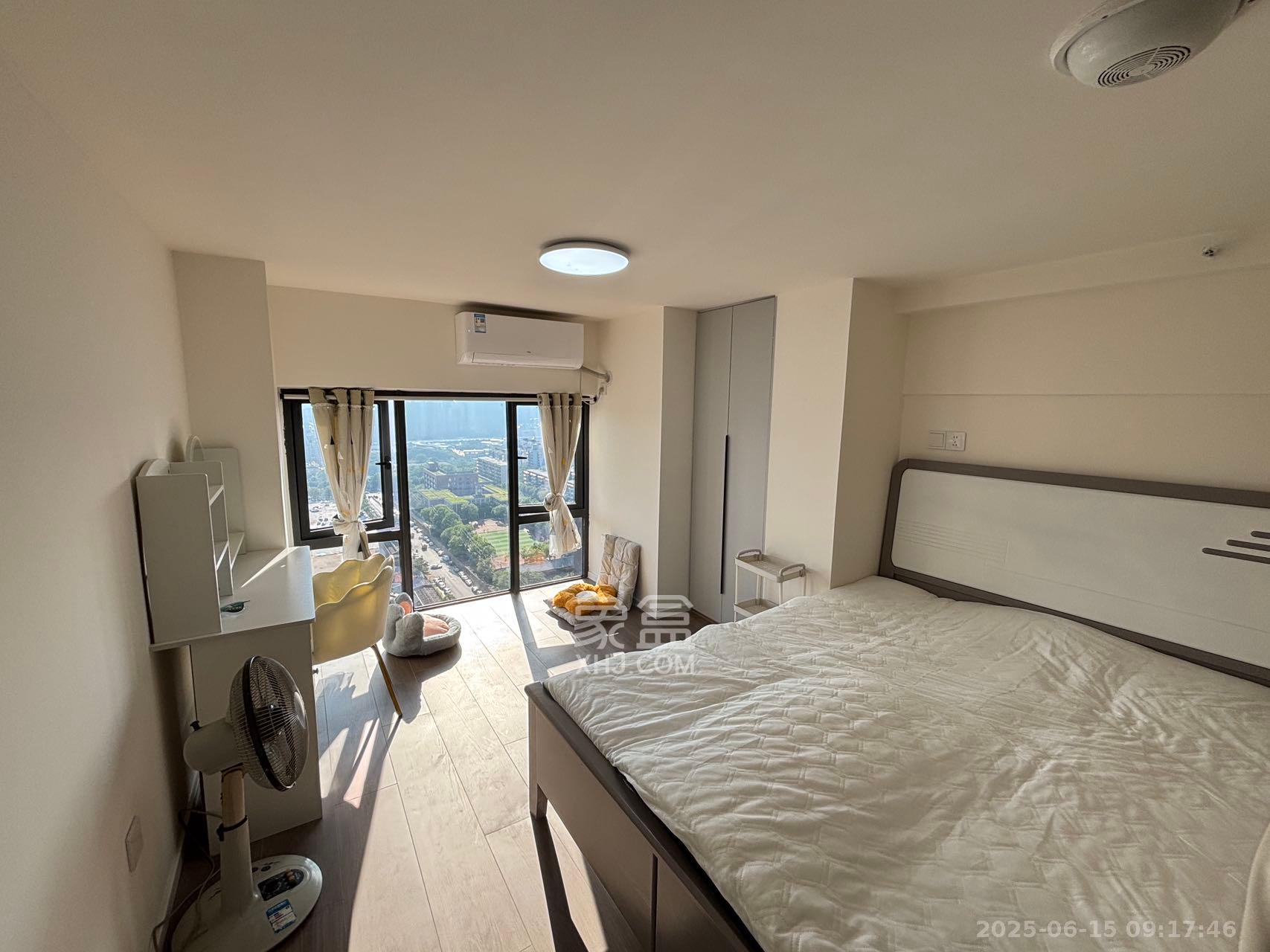 卓越伊景苑 1室0厅0卫 2300.0元/月 卓越伊景苑 1室0厅0卫 2300.0元/月室内图