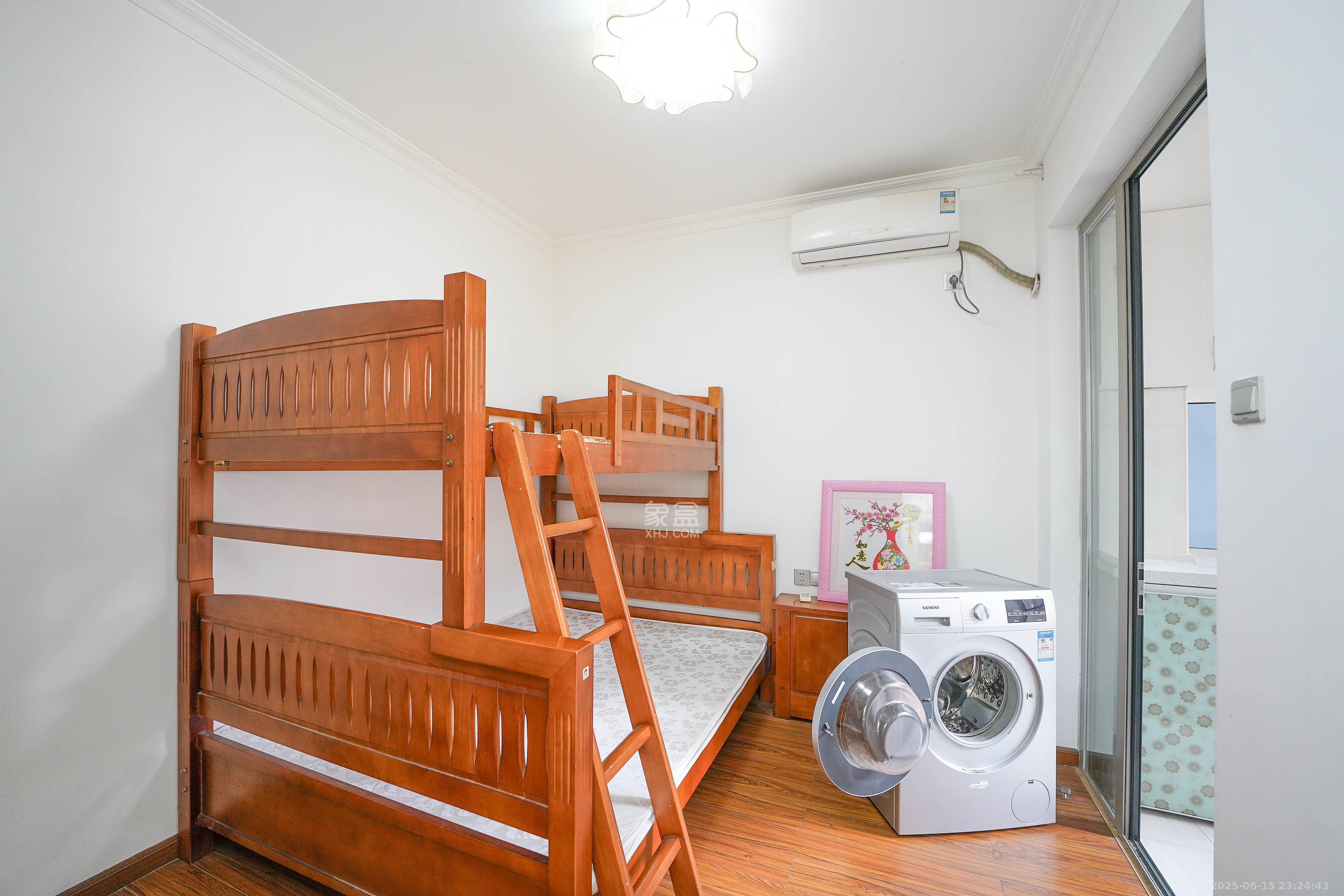 怡海星城 3室2厅1卫 58.8万 怡海星城 3室2厅1卫 58.8万卧室