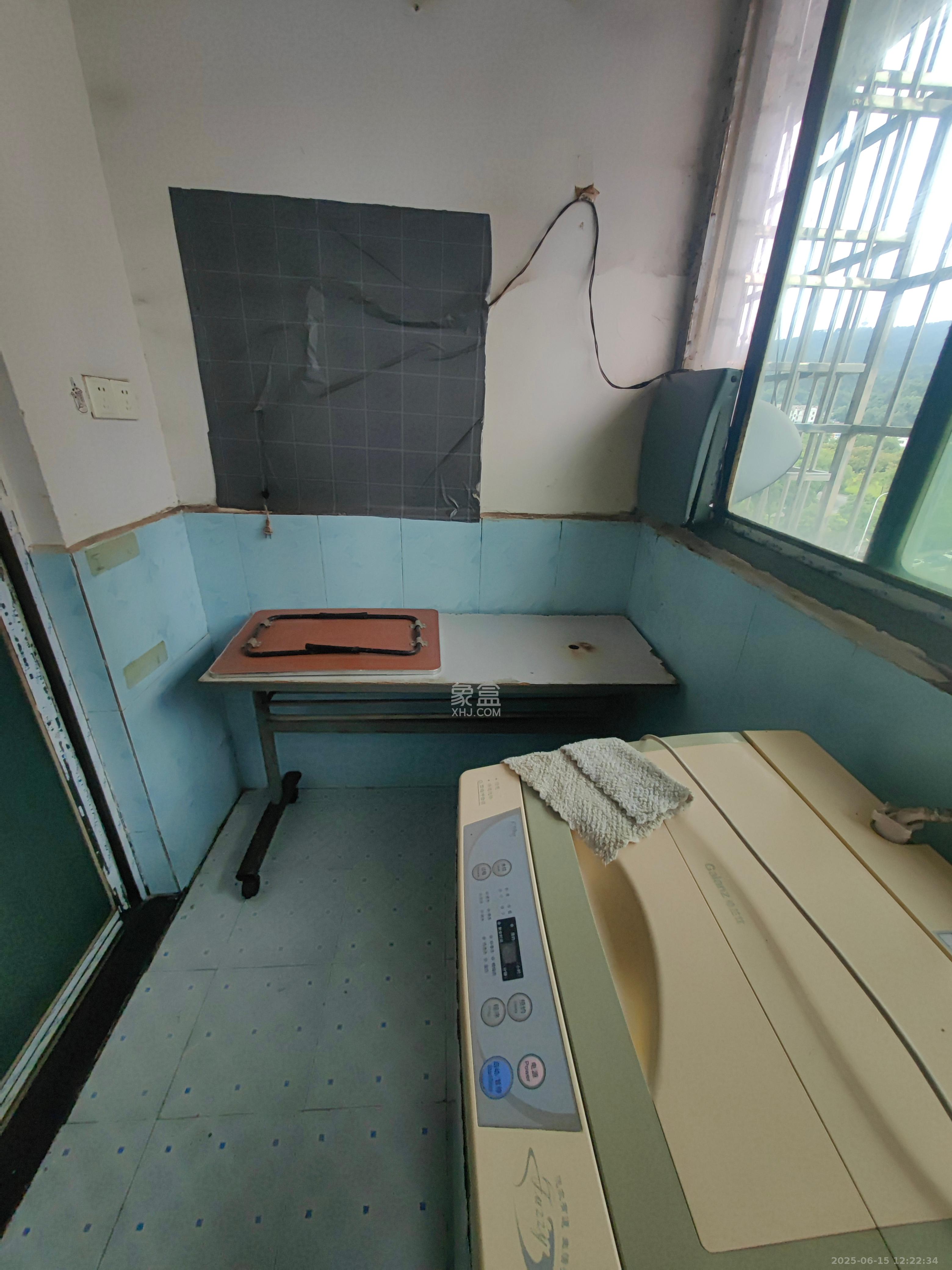 早谷塘安置小区二期  1室0厅0卫   900.00元/月室内图