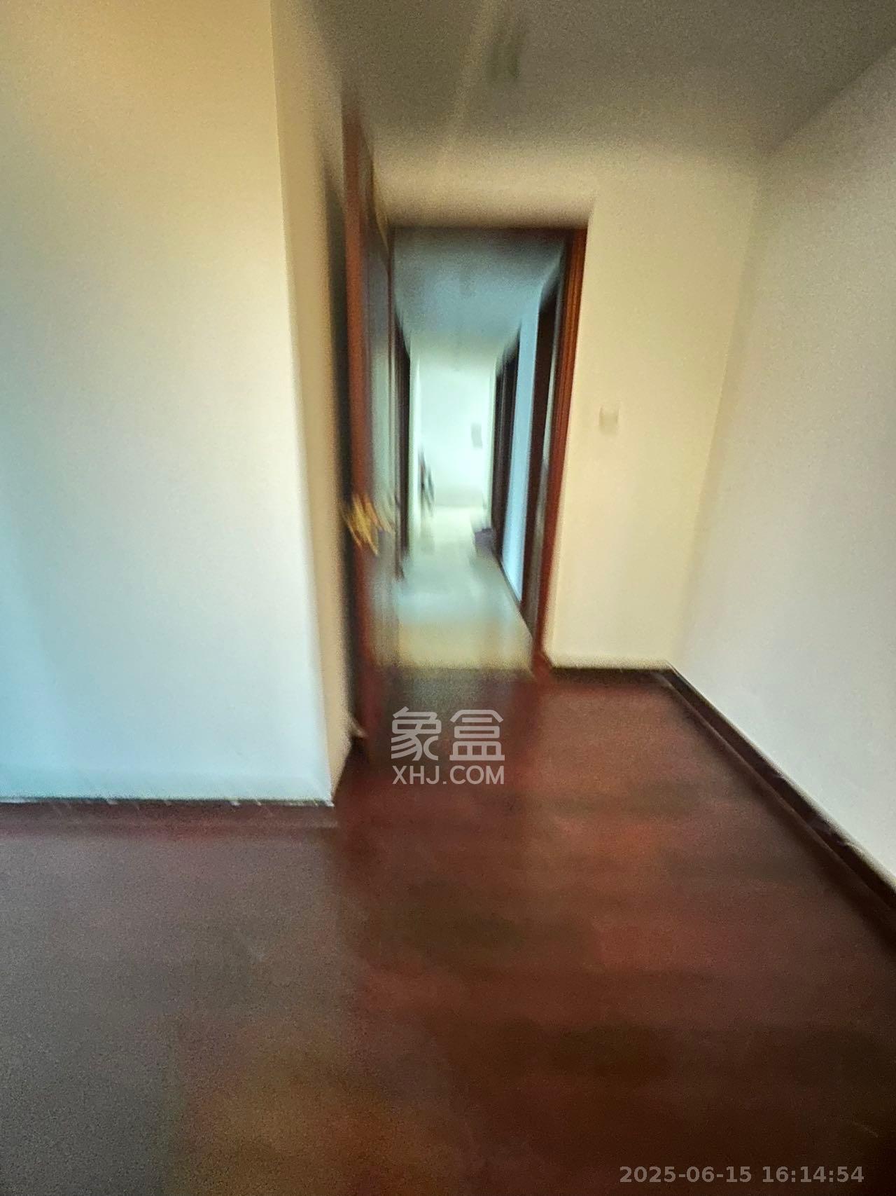 恒大城 4室2厅2卫 2500.0元/月 恒大城 4室2厅2卫 2500.0元/月室内图