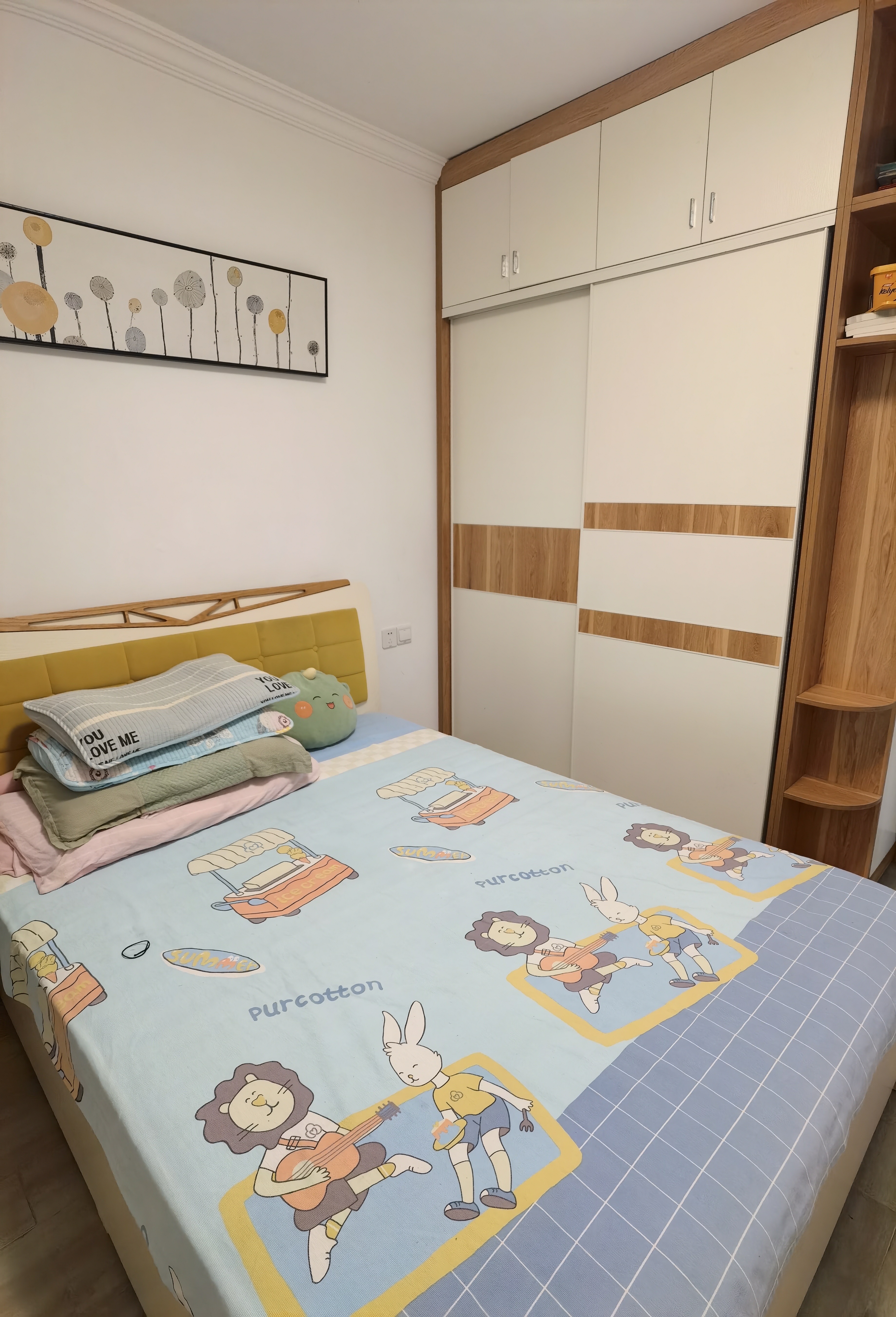晨晖帝景  2室1厅1卫   1700.00元/月室内图