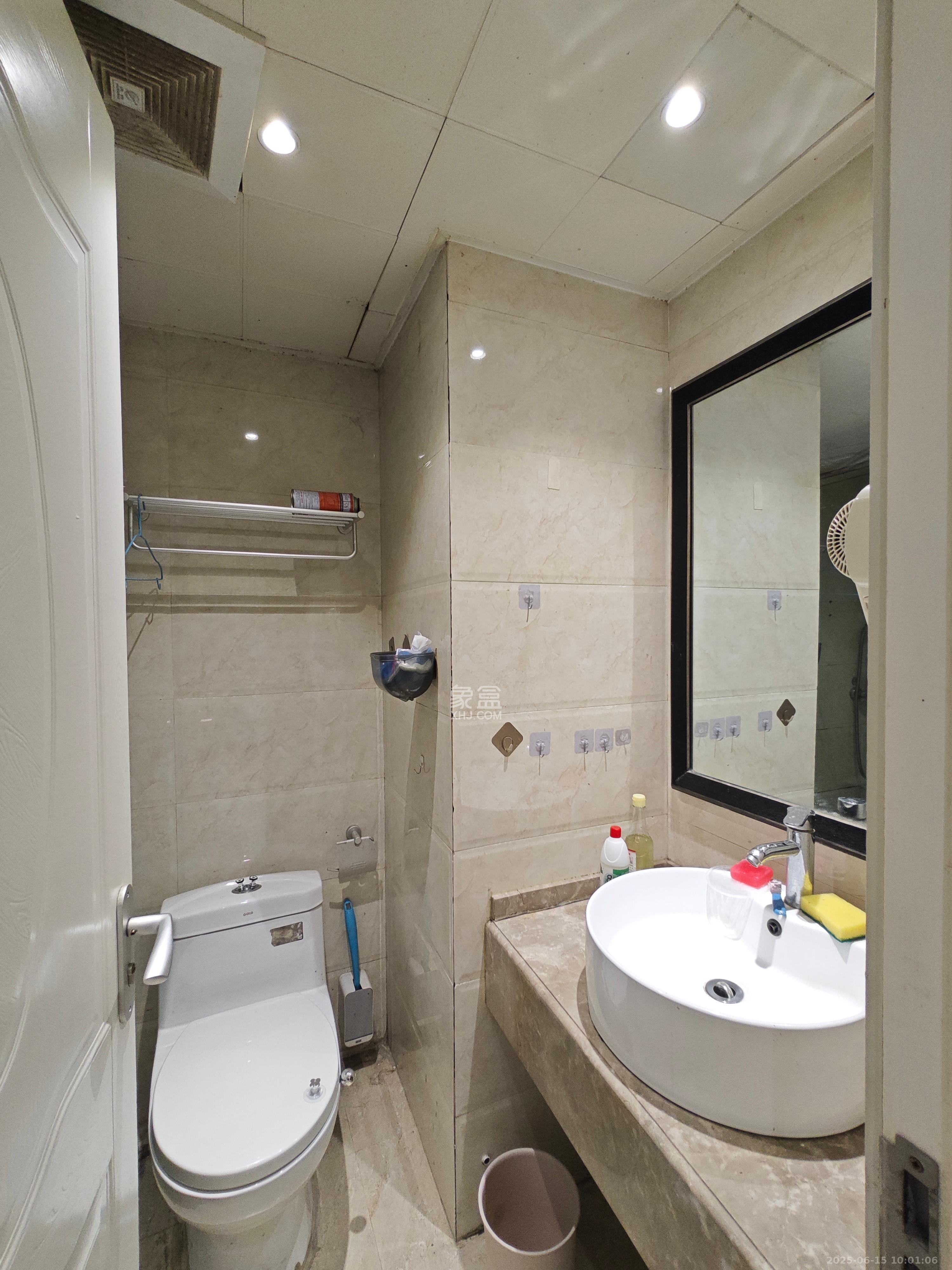 梅溪国际公寓(步步高新天地) 1室1厅1卫 1450.0元/月 梅溪国际公寓(步步高新天地) 1室1厅1卫 1450.0元/月室内图