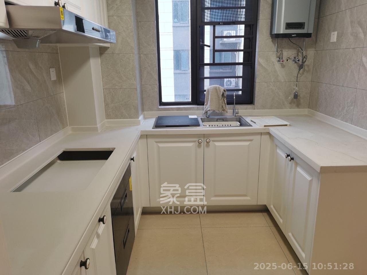 中海珑悦府  1室0厅0卫   3800.00元/月室内图