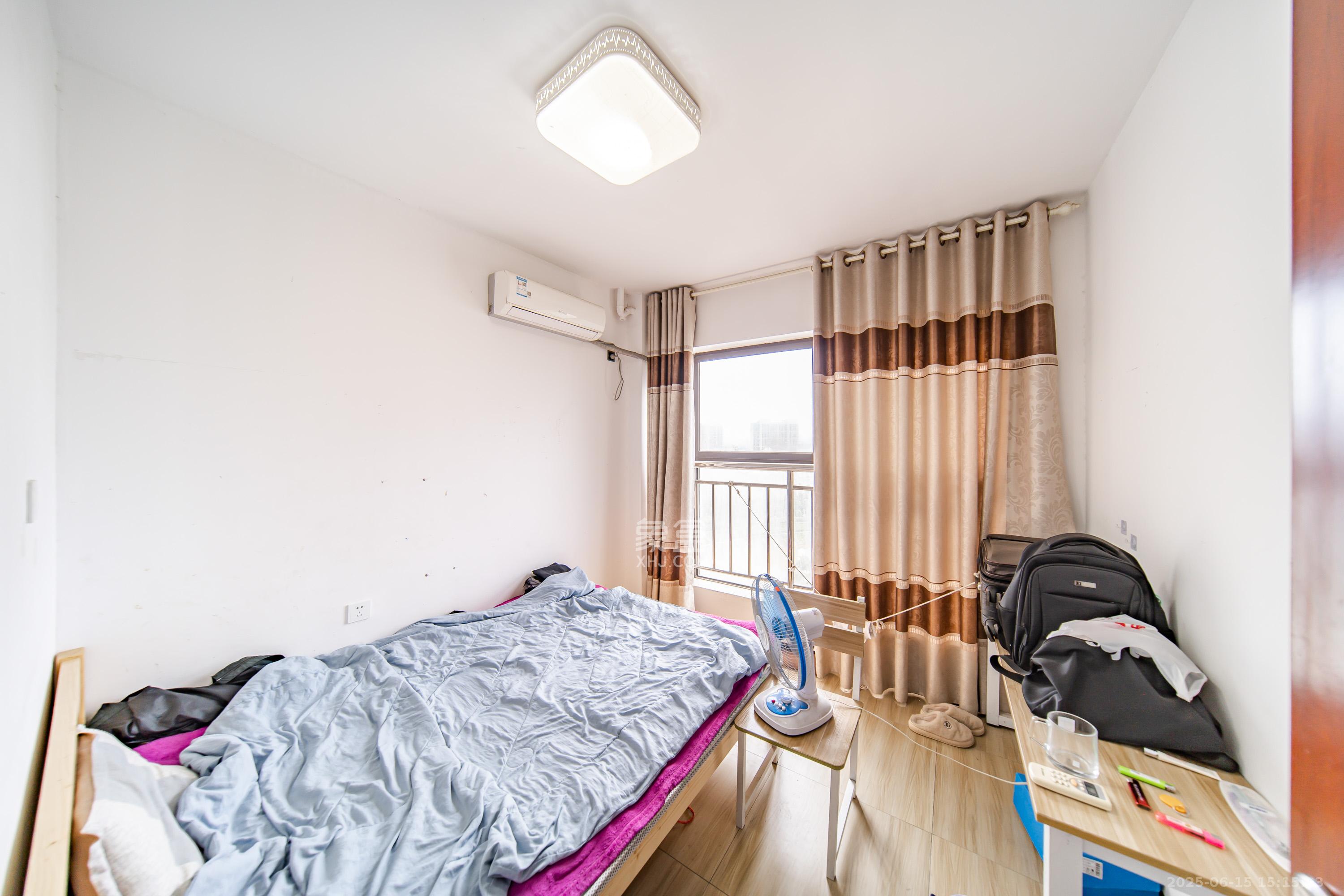 合能洋湖公馆  3室2厅1卫    71.0万卧室