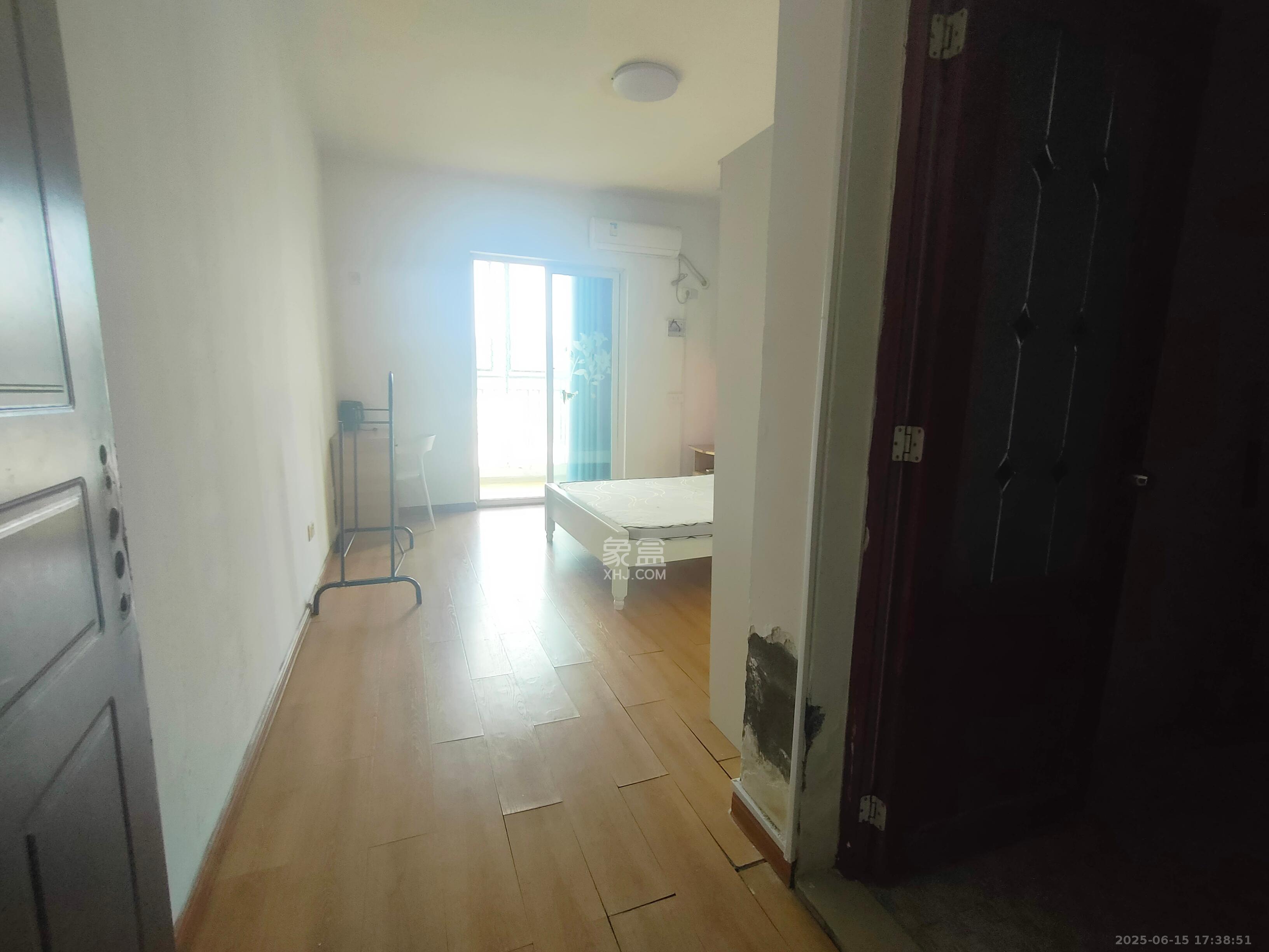 楚江华庭(楚轩公馆) 5室2厅2卫 2400.0元/月 楚江华庭(楚轩公馆) 5室2厅2卫 2400.0元/月室内图