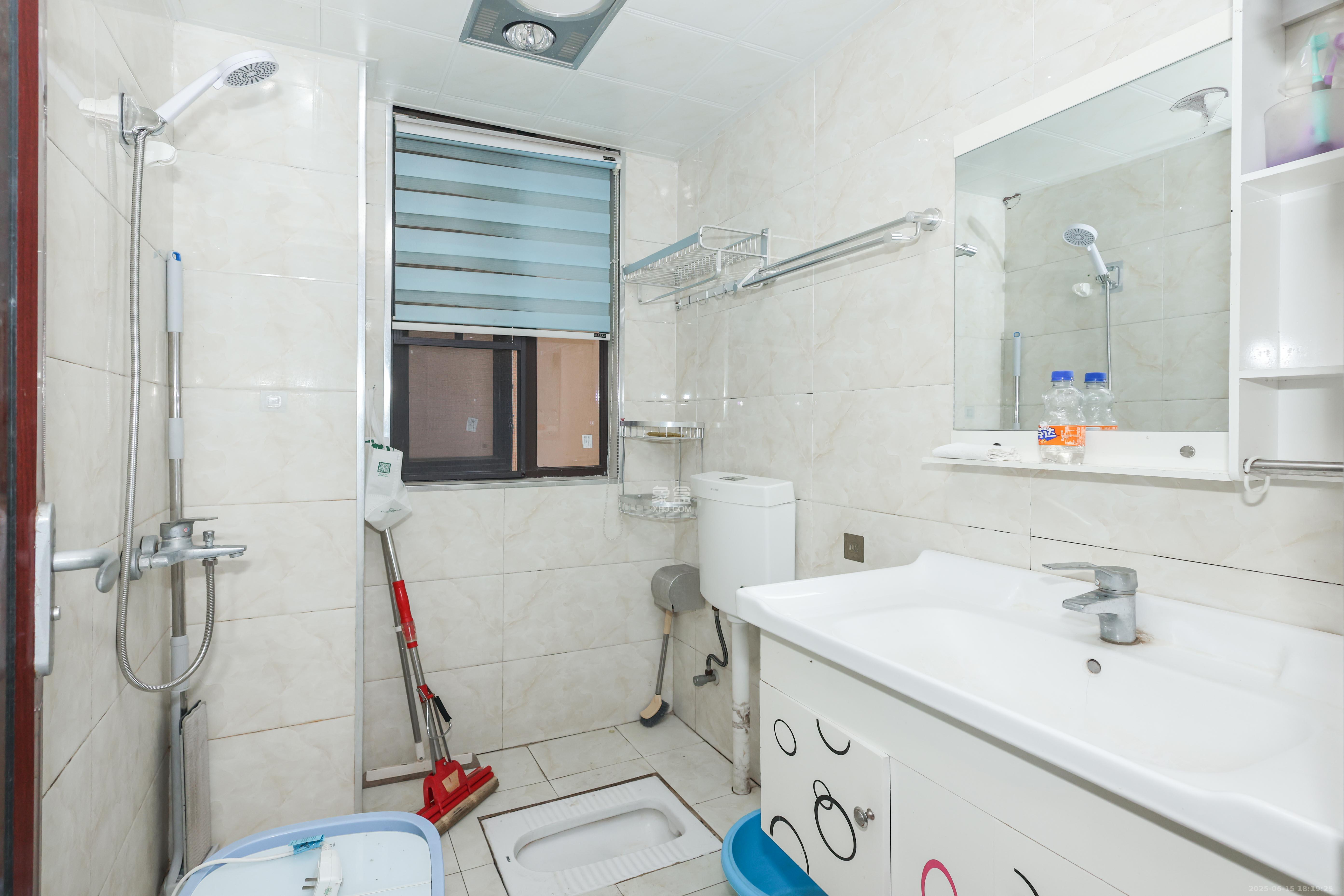 梅溪鑫苑名家 2室2厅1卫 67.0万 梅溪鑫苑名家 2室2厅1卫 67.0万卫生间