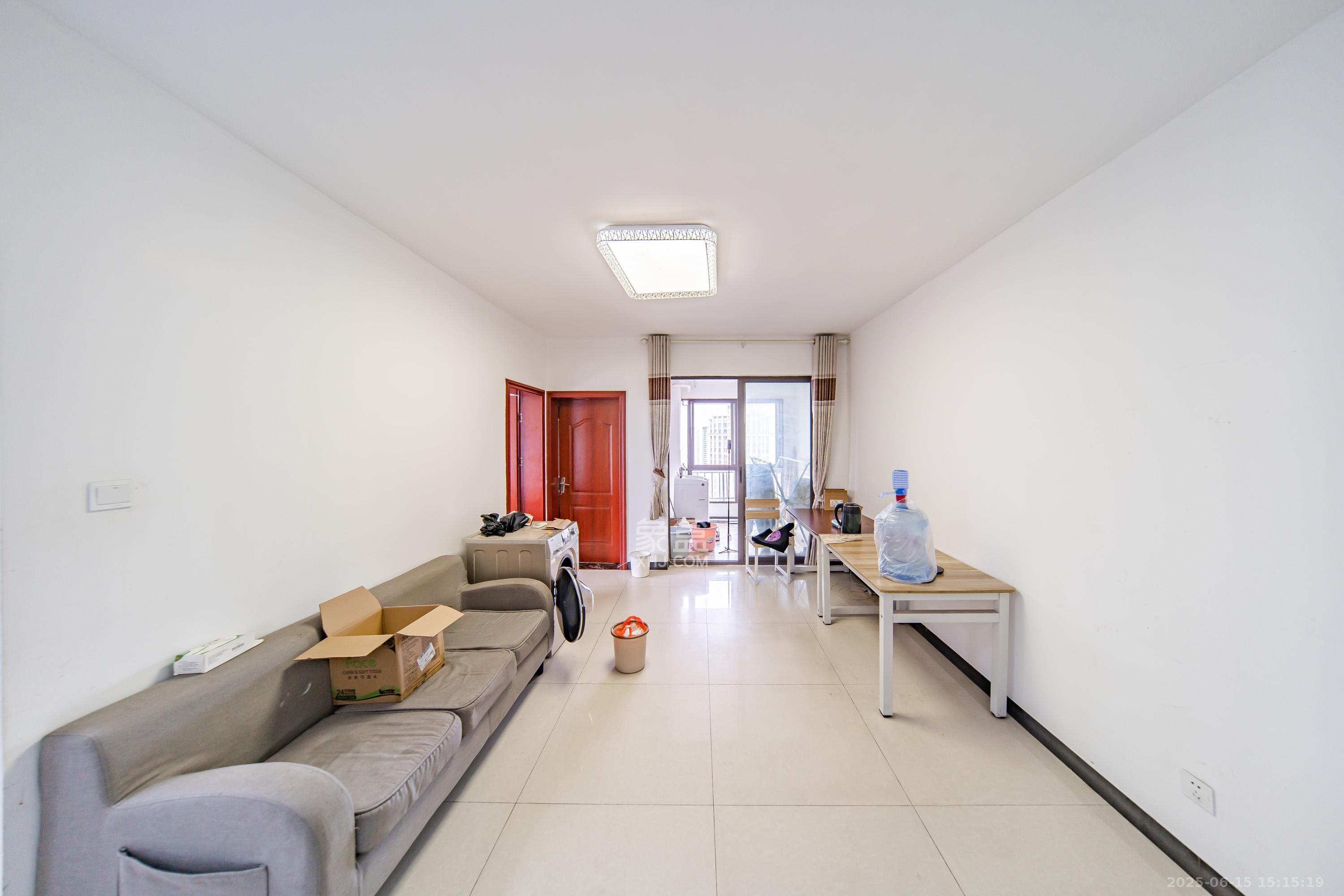 合能洋湖公馆  3室2厅1卫    71.0万 合能洋湖公馆  3室2厅1卫    71.0万