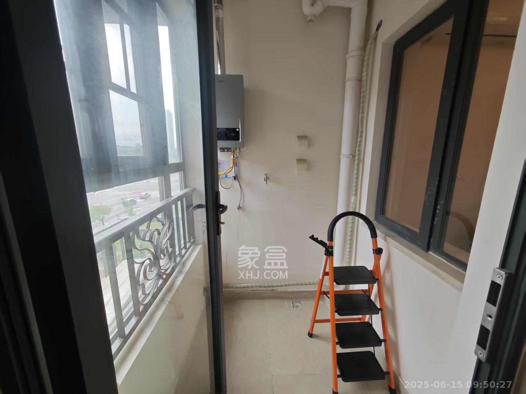 恒大御景天下城三期 3室2厅2卫 2800.0元/月 恒大御景天下城三期 3室2厅2卫 2800.0元/月室内图