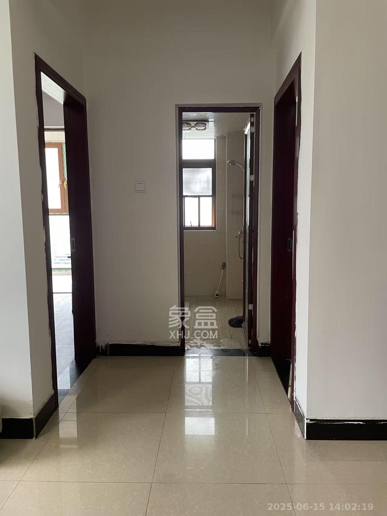 万里时代  2室2厅1卫    2600.0元/月 万里时代  2室2厅1卫    2600.0元/月室内图