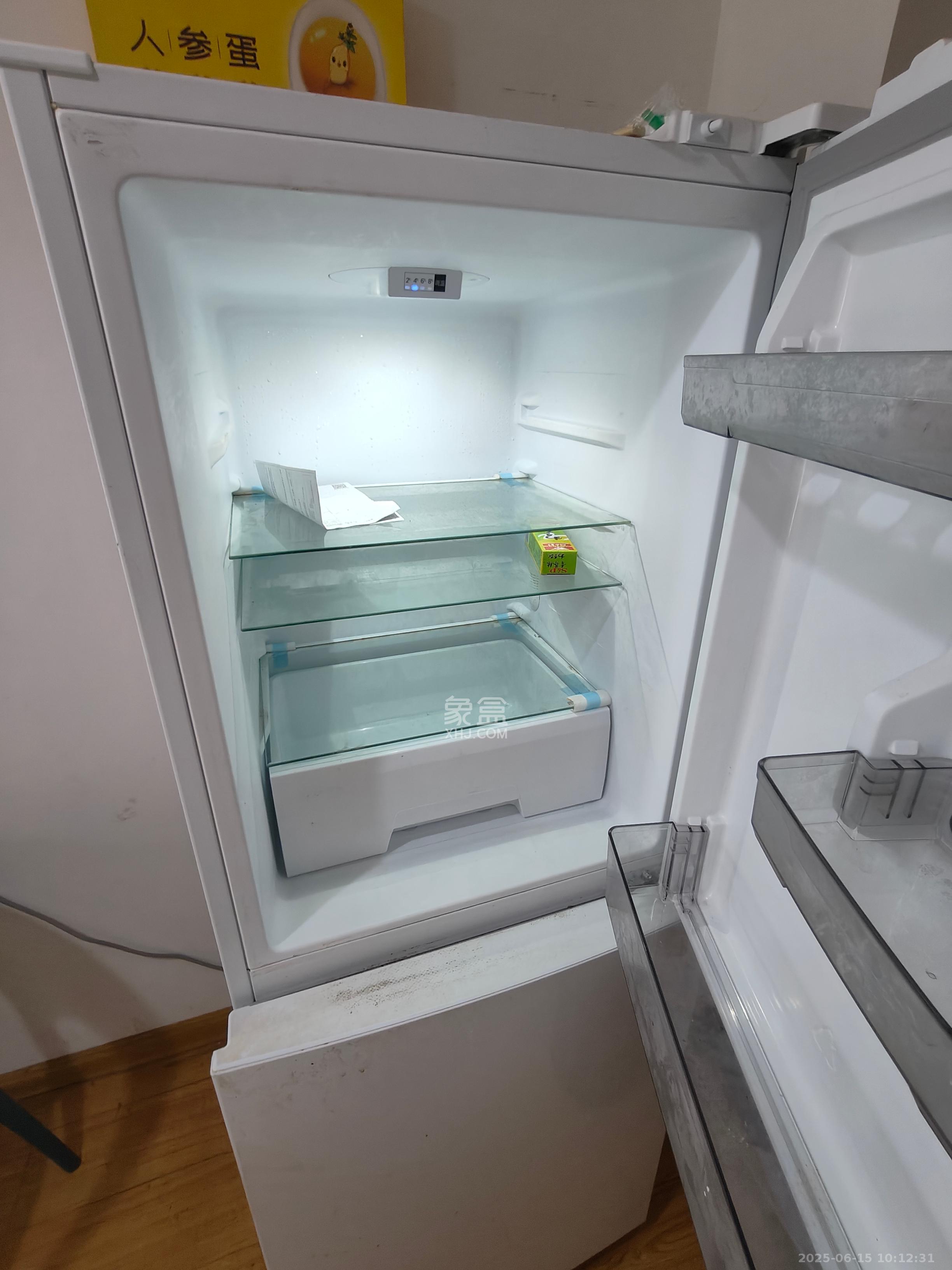 卓越浅水湾  3室2厅2卫   2200.00元/月室内图