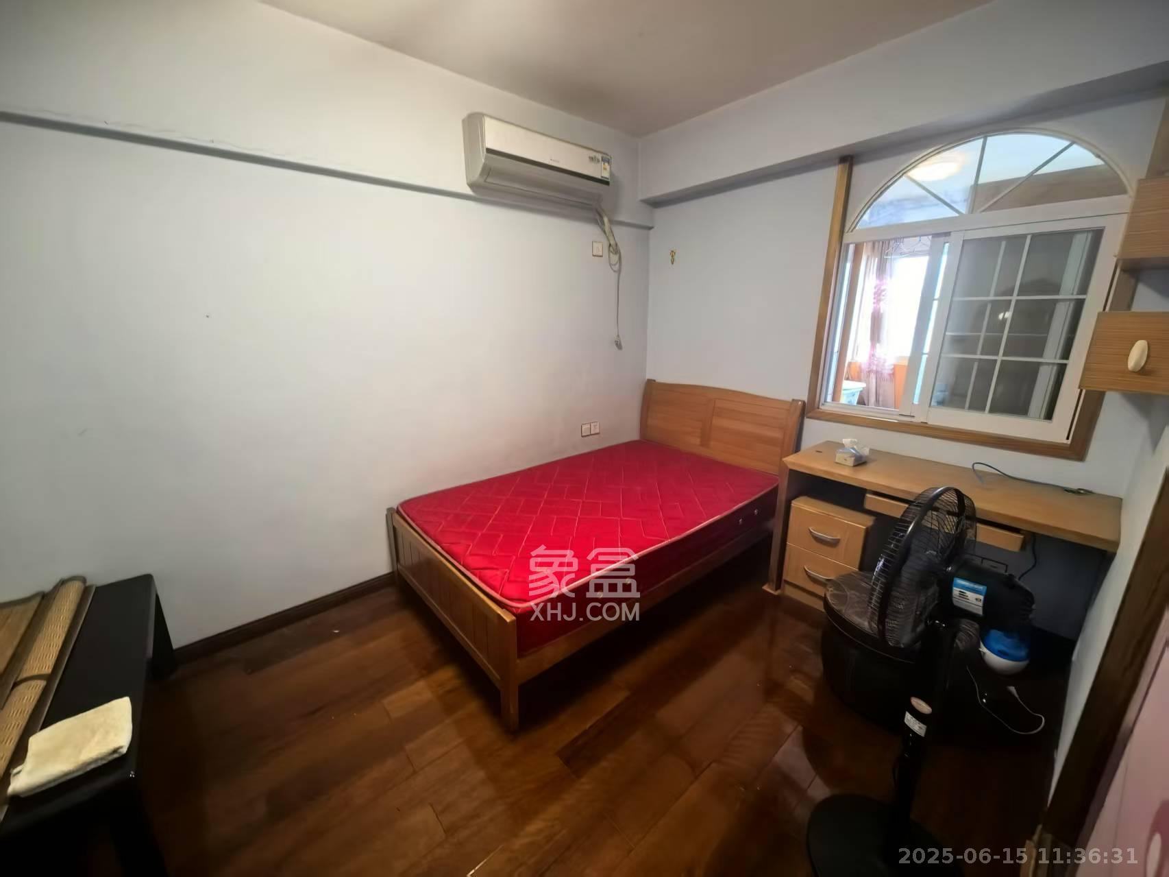 南国嘉苑  4室2厅2卫    3350.0元/月室内图