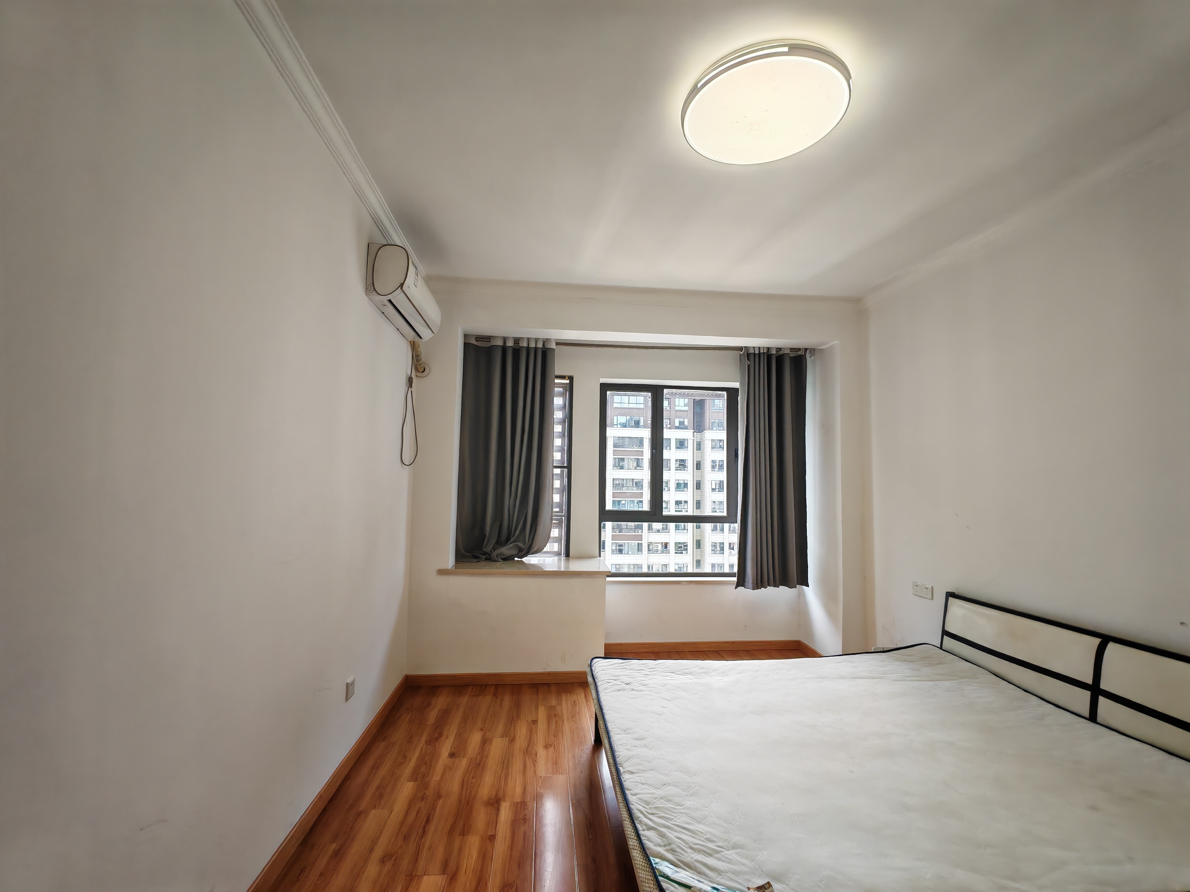 福天中央公馆 3室2厅2卫 2000.0元/月 福天中央公馆 3室2厅2卫 2000.0元/月室内图