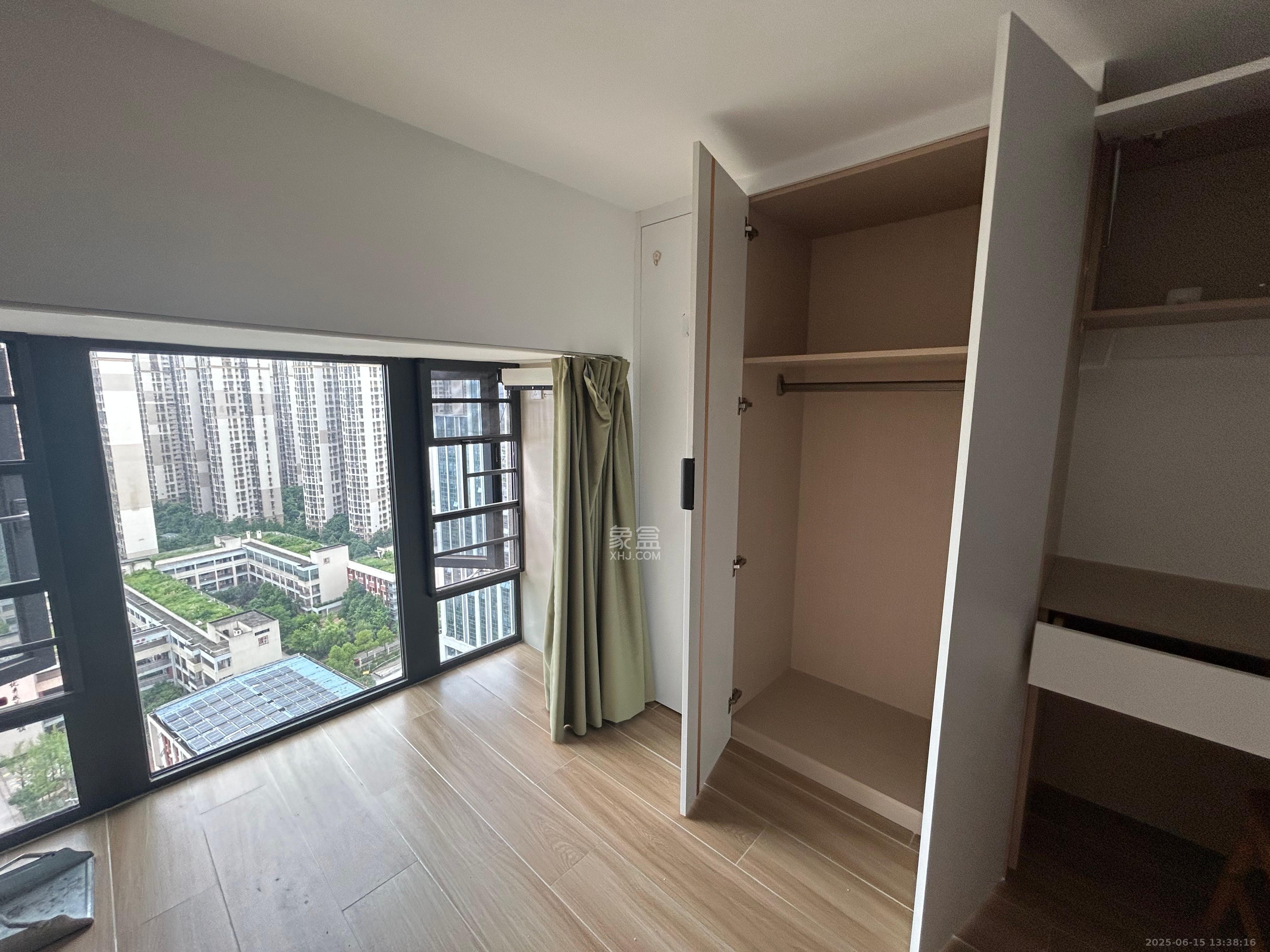 中海阅溪府 1室1厅1卫 1200.0元/月 中海阅溪府 1室1厅1卫 1200.0元/月室内图