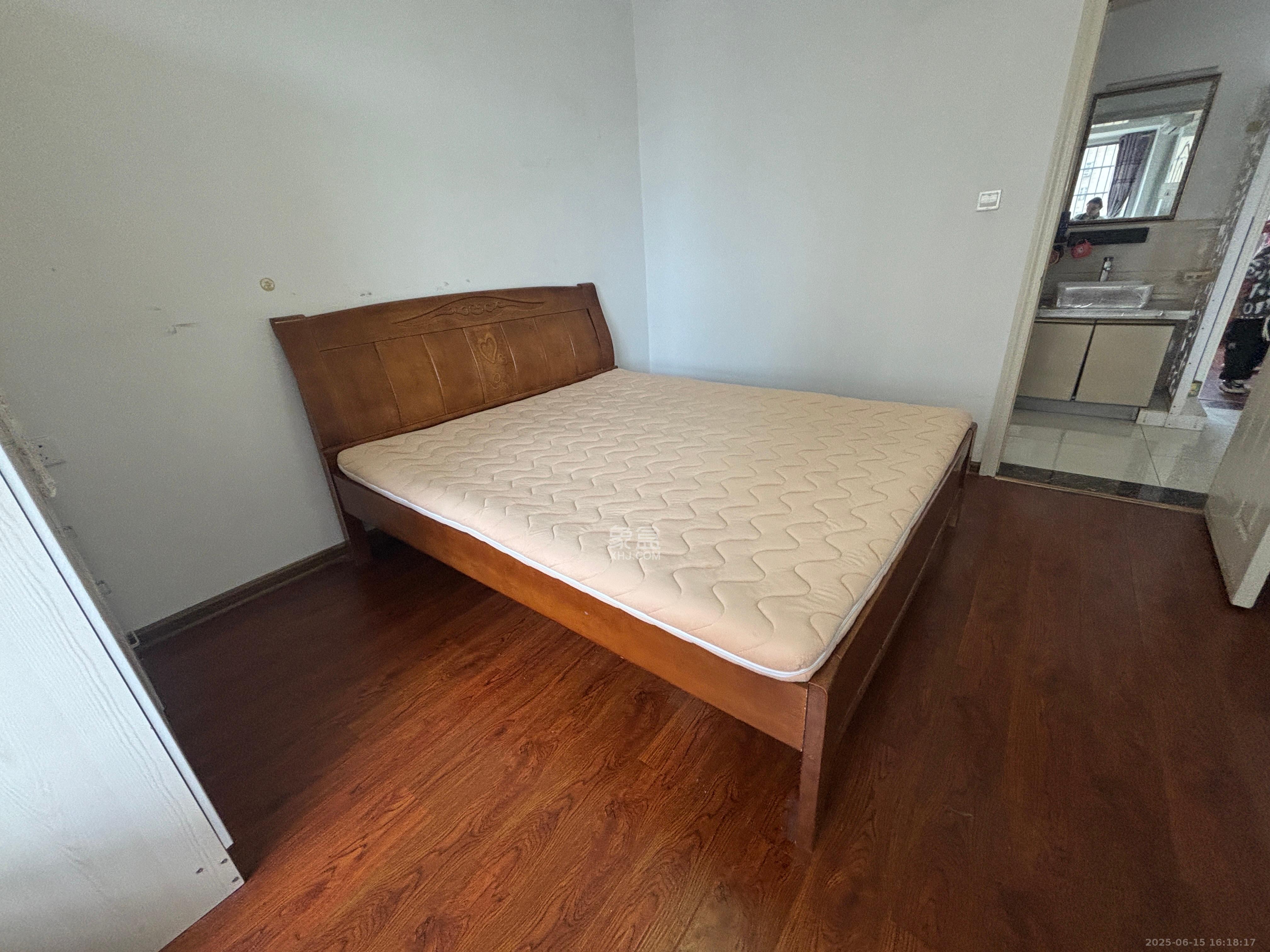 光明城市(星辰青年城) 4室2厅1卫 2400.0元/月 光明城市(星辰青年城) 4室2厅1卫 2400.0元/月室内图