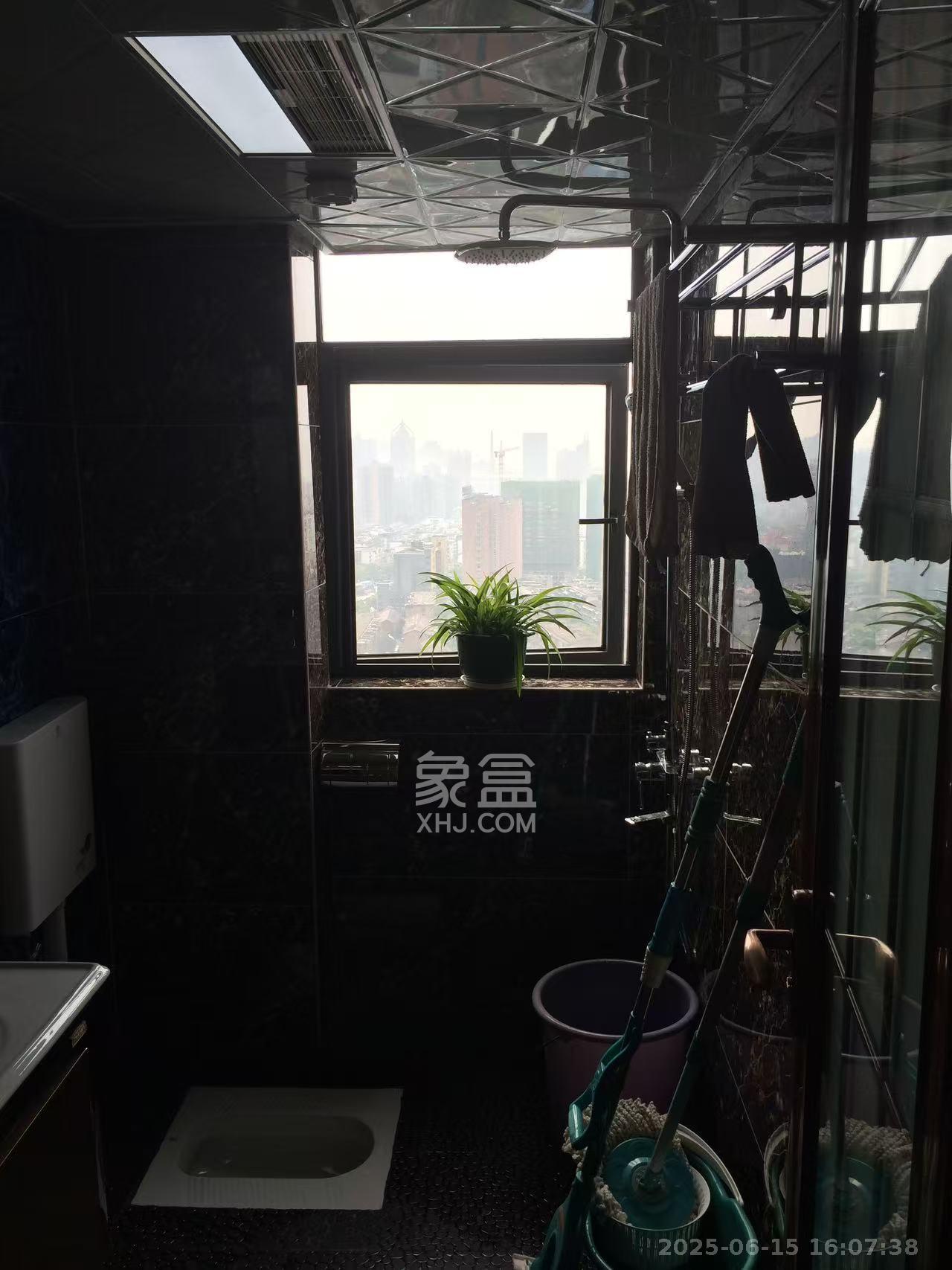 曙光领峰(曙光家园) 3室2厅1卫 2800.0元/月 曙光领峰(曙光家园) 3室2厅1卫 2800.0元/月室内图