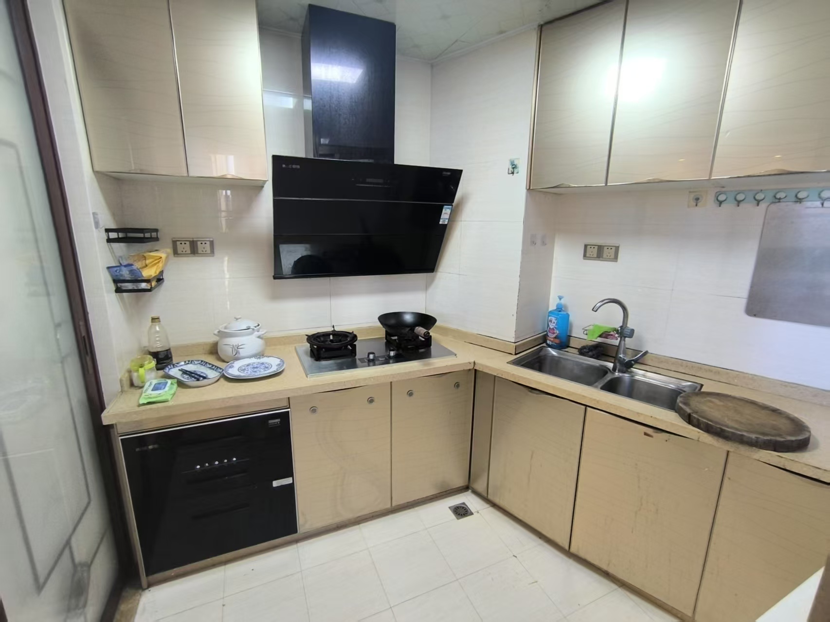 滨江绿都  3室2厅2卫    159.0万 滨江绿都  3室2厅2卫    159.0万室内图