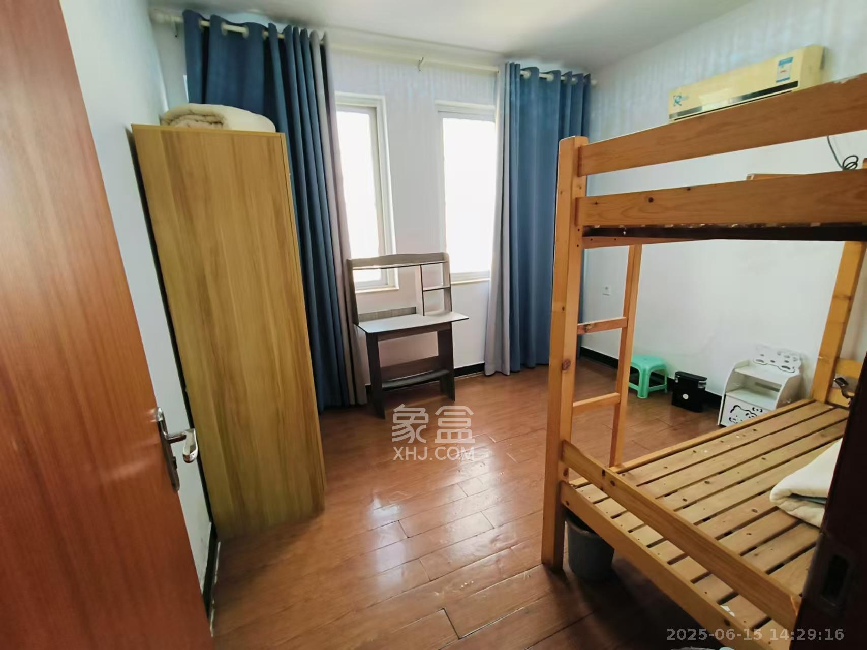 巧克力空间(建鸿达现代大厦) 3室2厅1卫 1700.0元/月 巧克力空间(建鸿达现代大厦) 3室2厅1卫 1700.0元/月室内图