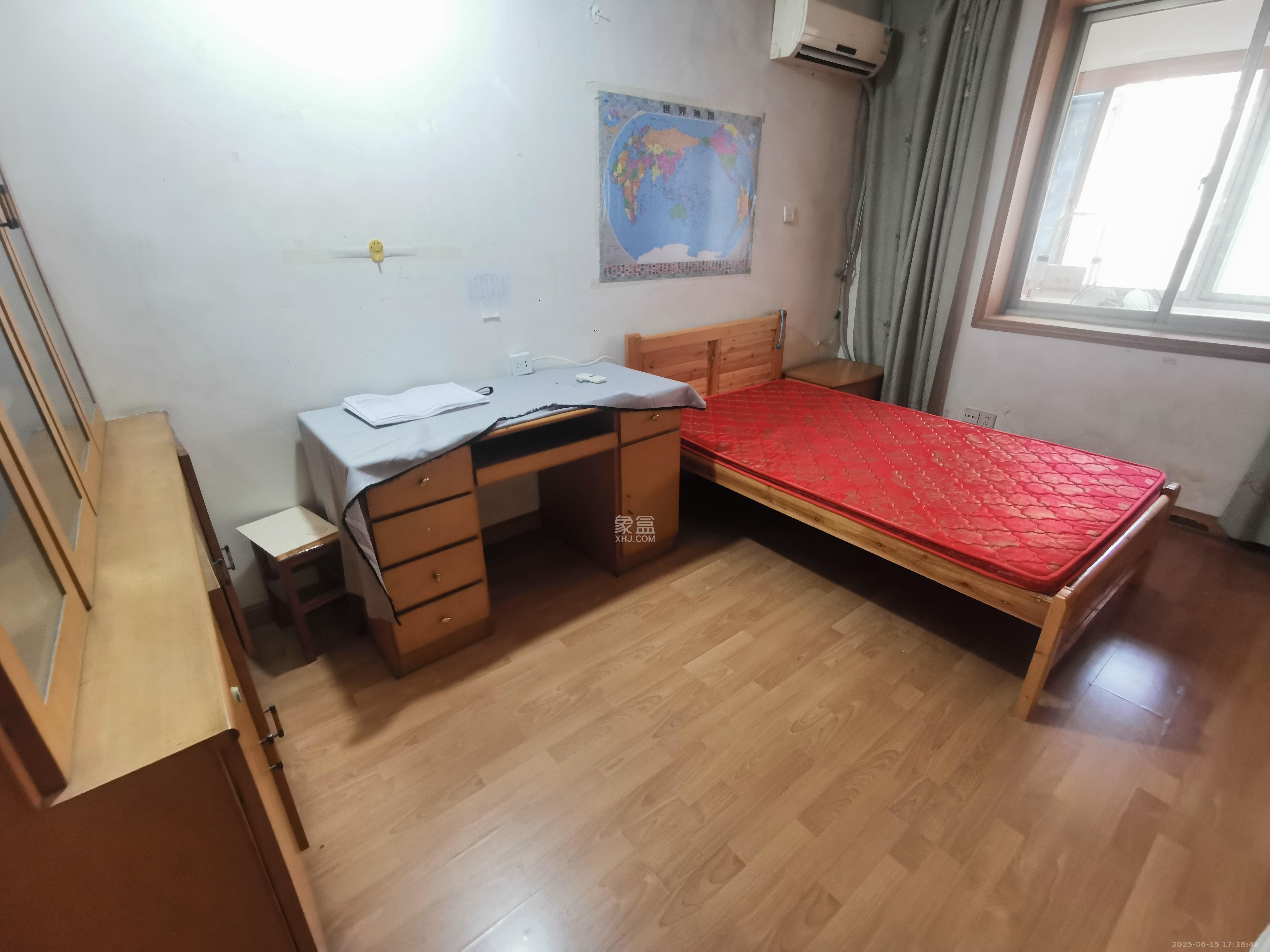 学院新村 3室1厅1卫 3600.0元/月 学院新村 3室1厅1卫 3600.0元/月室内图