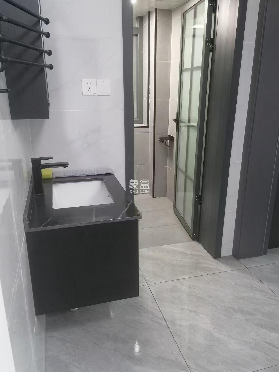 益欣园小区 2室1厅1卫 1200.0元/月 益欣园小区 2室1厅1卫 1200.0元/月室内图