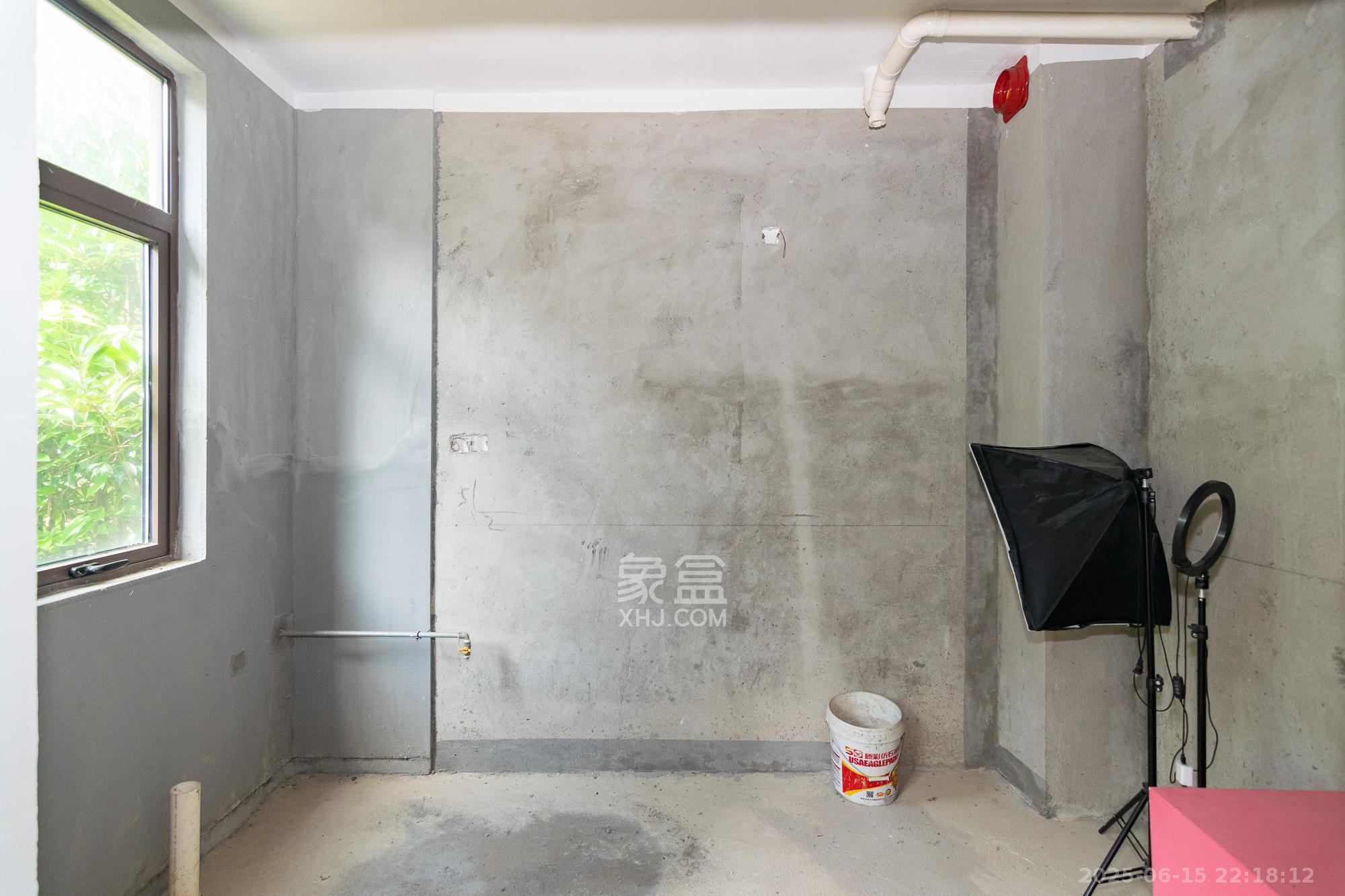 金地三千府（金地湖山樾、金地自在城）  5室2厅3卫    199.0万厨房