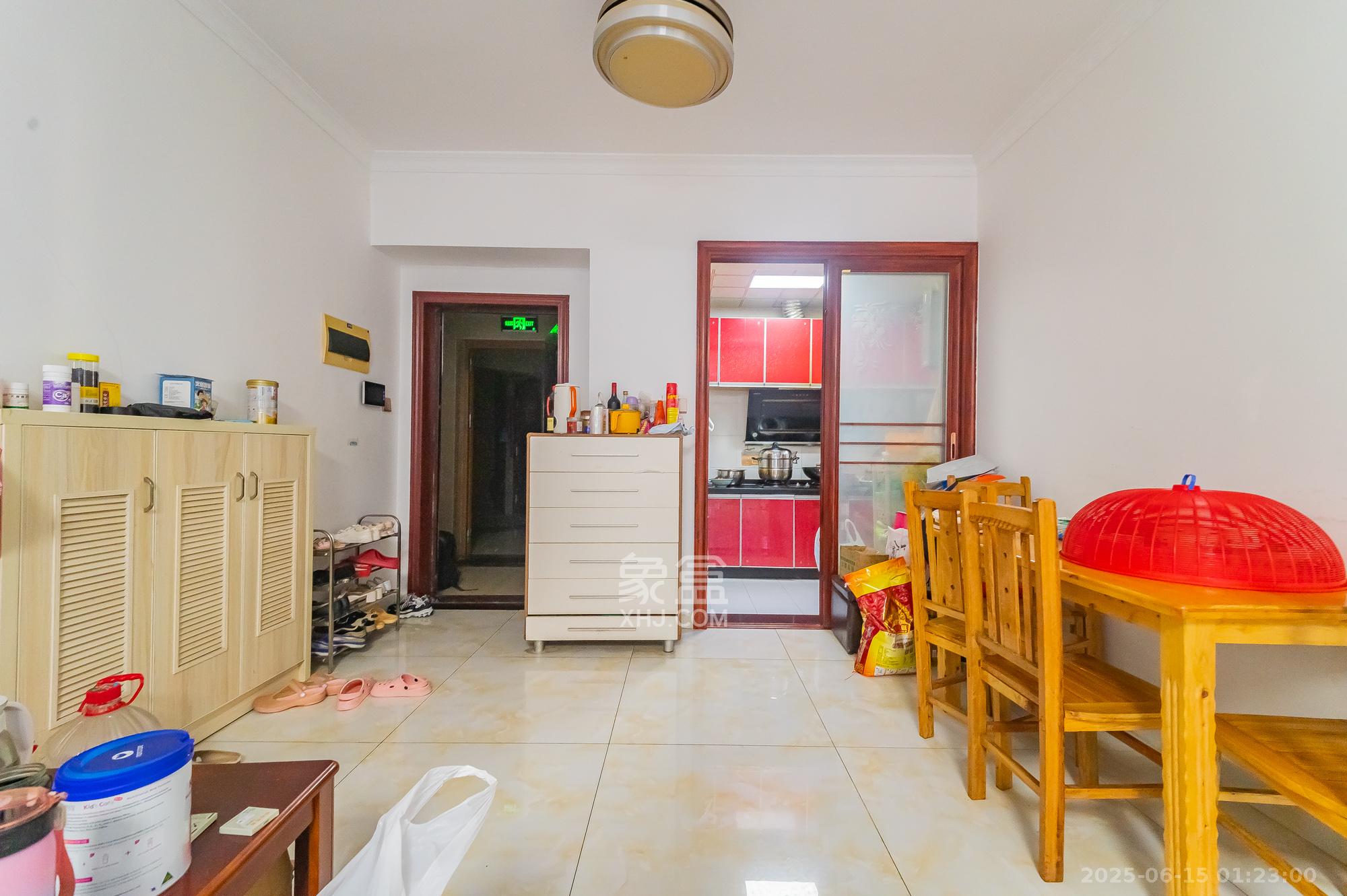 方略城市广场 3室2厅2卫 65.8万 方略城市广场 3室2厅2卫 65.8万客厅