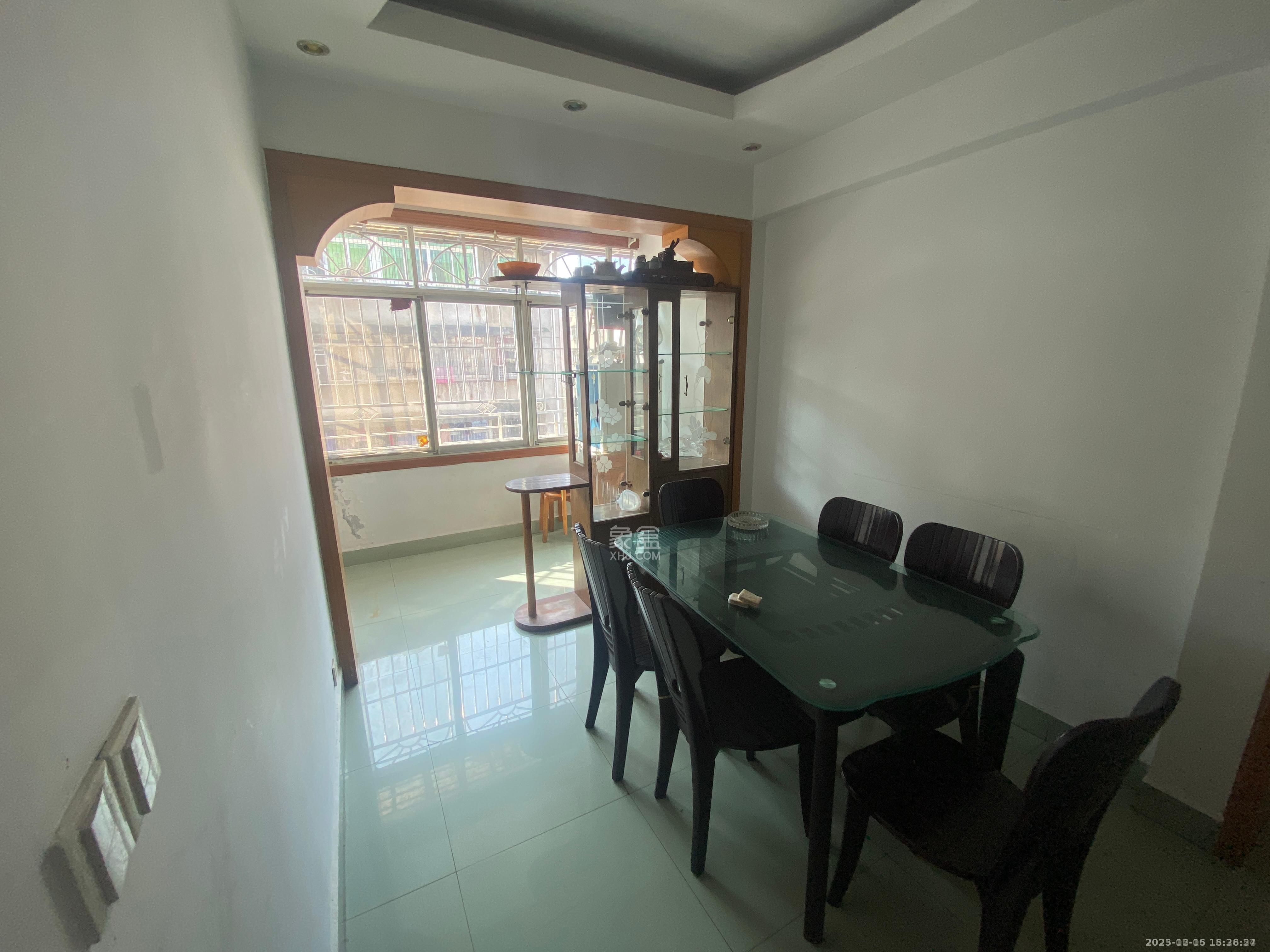 富绅花园 3室2厅1卫 900.0元/月 富绅花园 3室2厅1卫 900.0元/月室内图