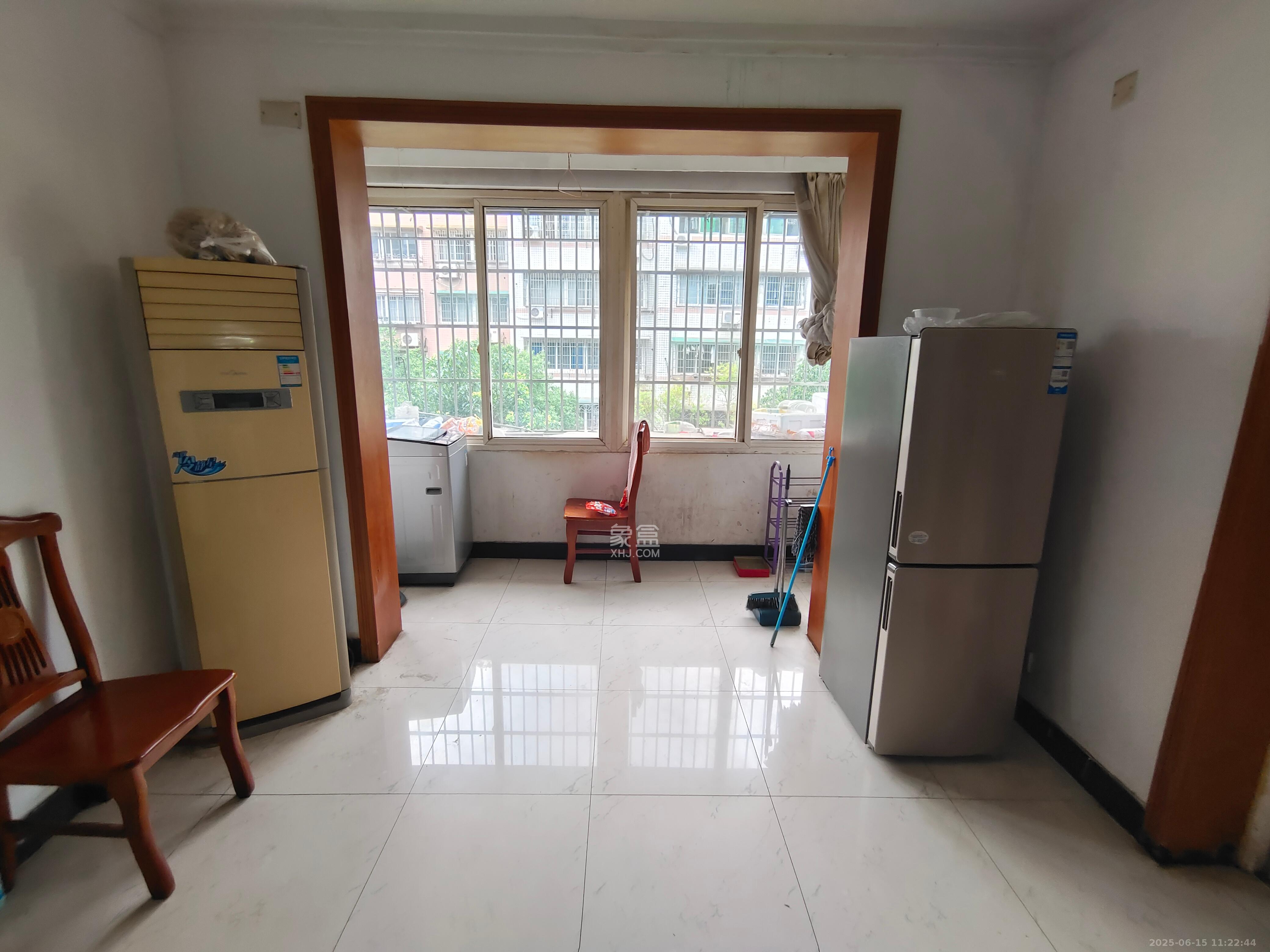 德政园 3室2厅2卫 2000.0元/月 德政园 3室2厅2卫 2000.0元/月室内图