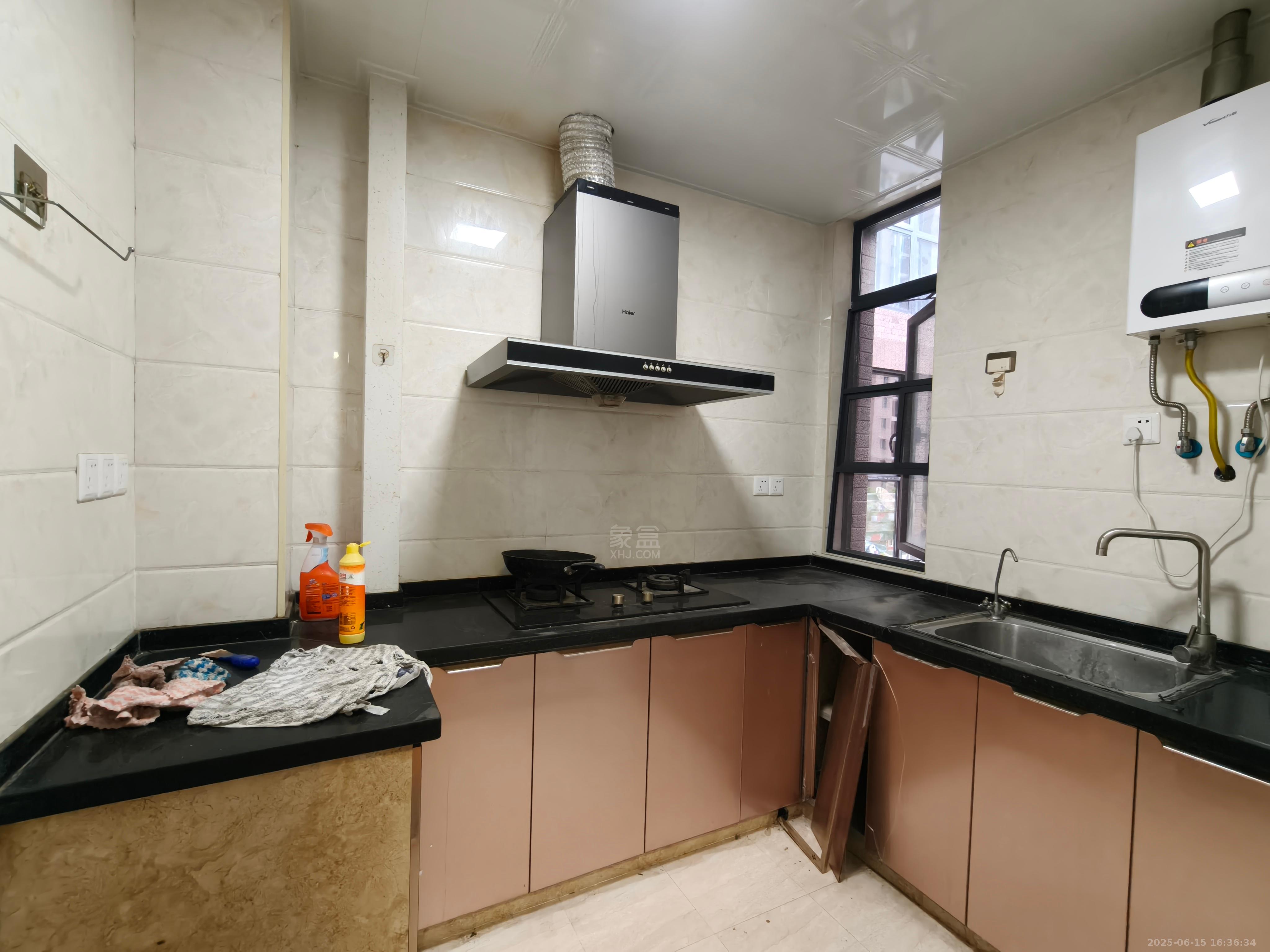 湘银星城 3室2厅1卫 1480.0元/月 湘银星城 3室2厅1卫 1480.0元/月室内图