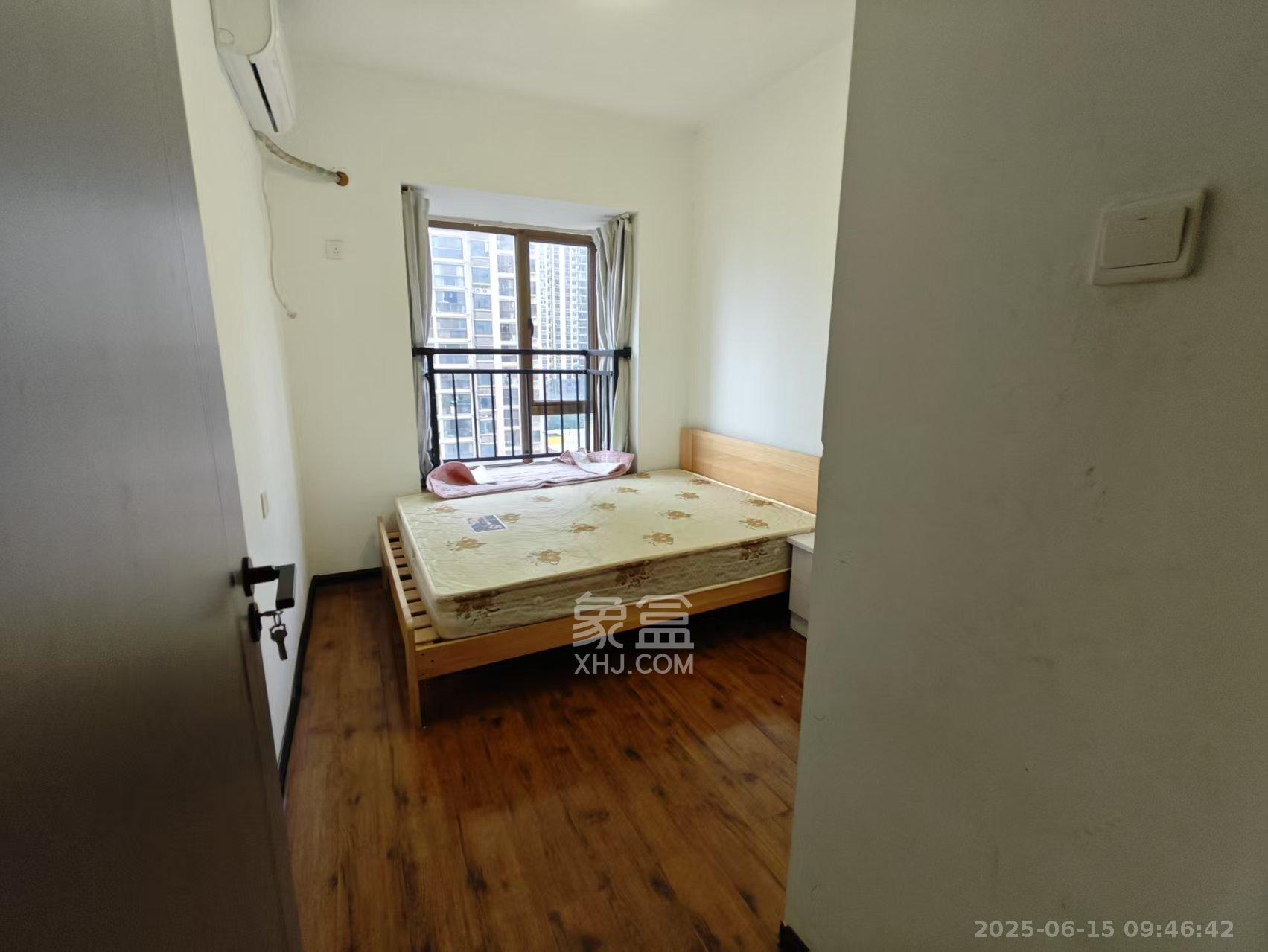 江山帝景哈佛  3室2厅2卫    2300.0元/月 江山帝景哈佛  3室2厅2卫    2300.0元/月室内图