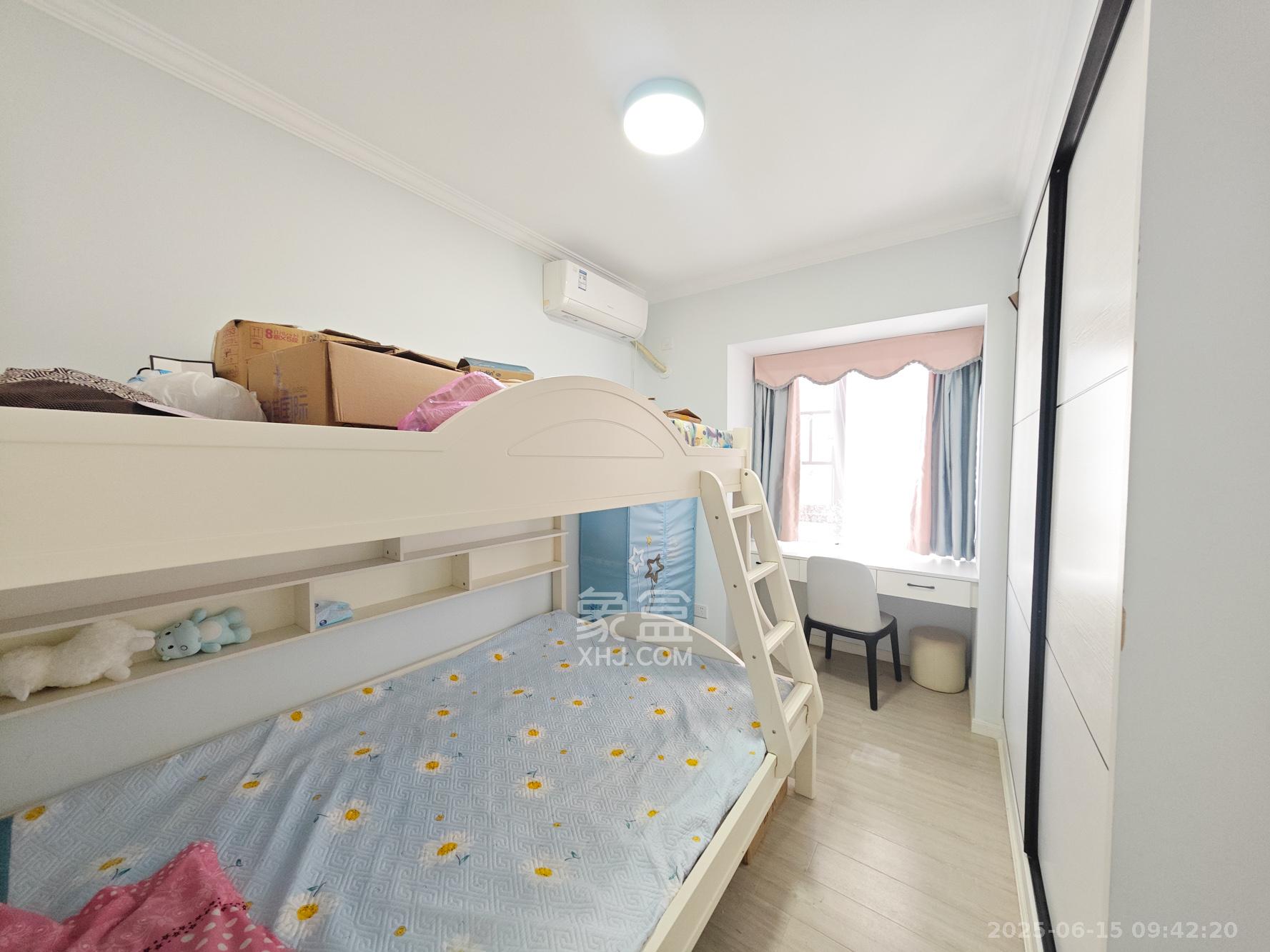 鑫苑木莲世家 2室2厅1卫 102.8万 鑫苑木莲世家 2室2厅1卫 102.8万卧室