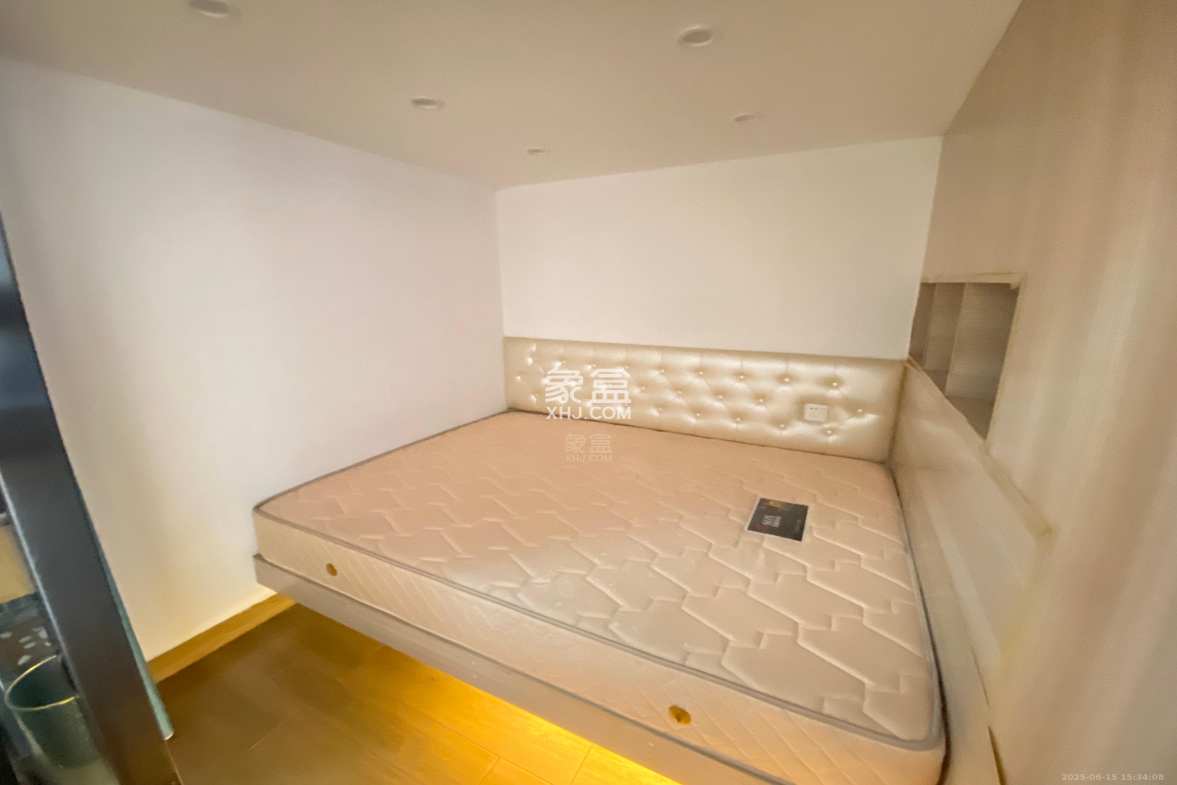 中泰财富湘江 1室1厅1卫 1400.0元/月 中泰财富湘江 1室1厅1卫 1400.0元/月室内图