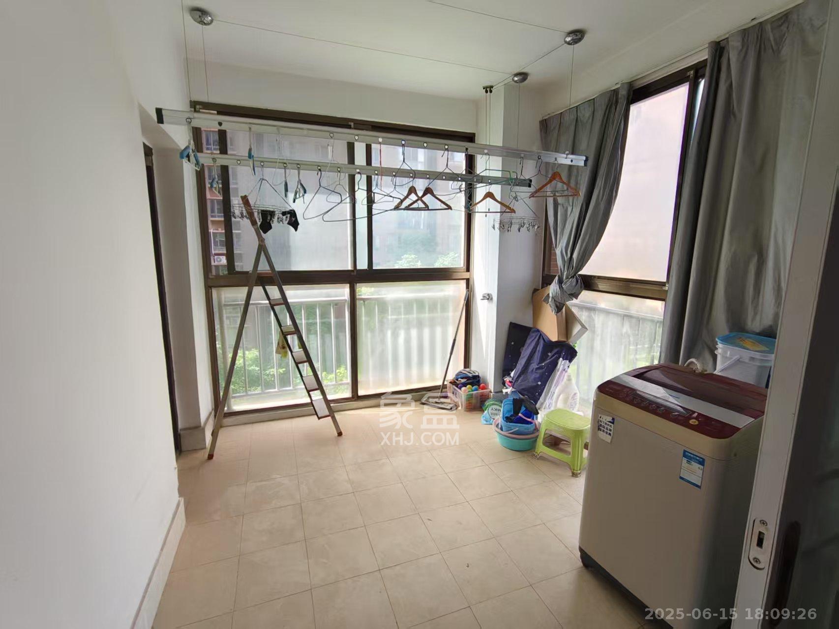 富兴嘉城(富兴汇中央) 4室2厅2卫 2600.0元/月 富兴嘉城(富兴汇中央) 4室2厅2卫 2600.0元/月室内图