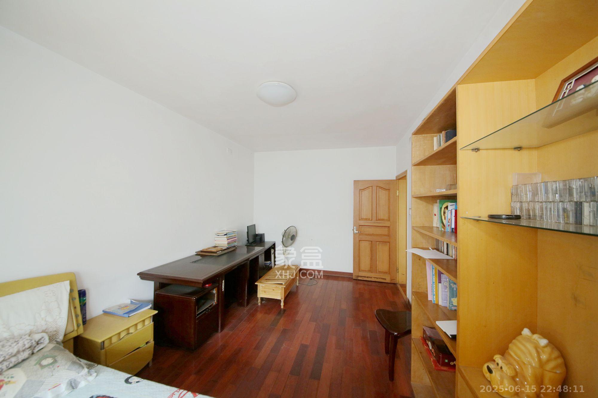 德政园 3室2厅2卫 2150.0元/月 德政园 3室2厅2卫 2150.0元/月室内图