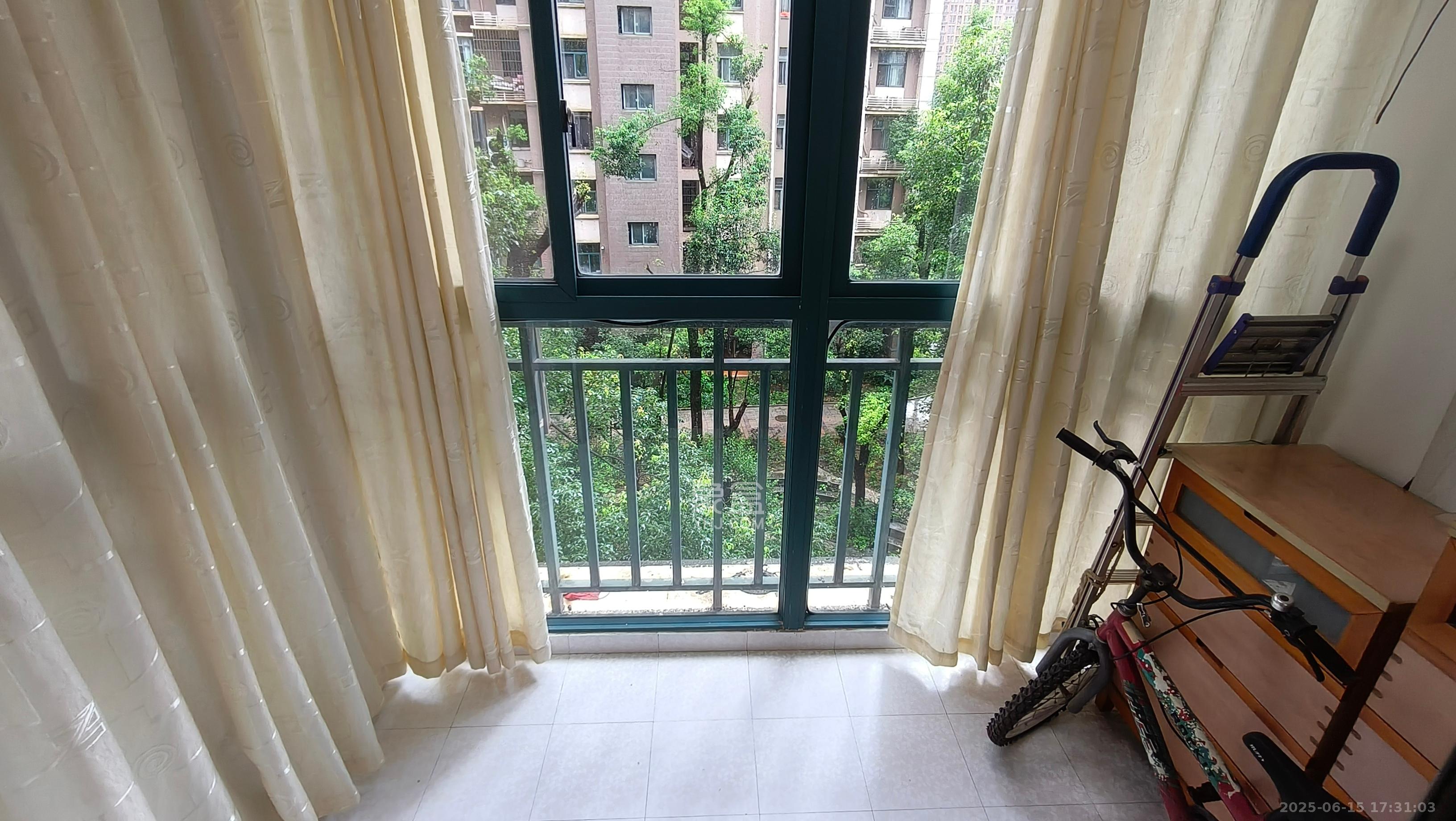 中江国际花城 3室2厅2卫 3200.0元/月 中江国际花城 3室2厅2卫 3200.0元/月室内图