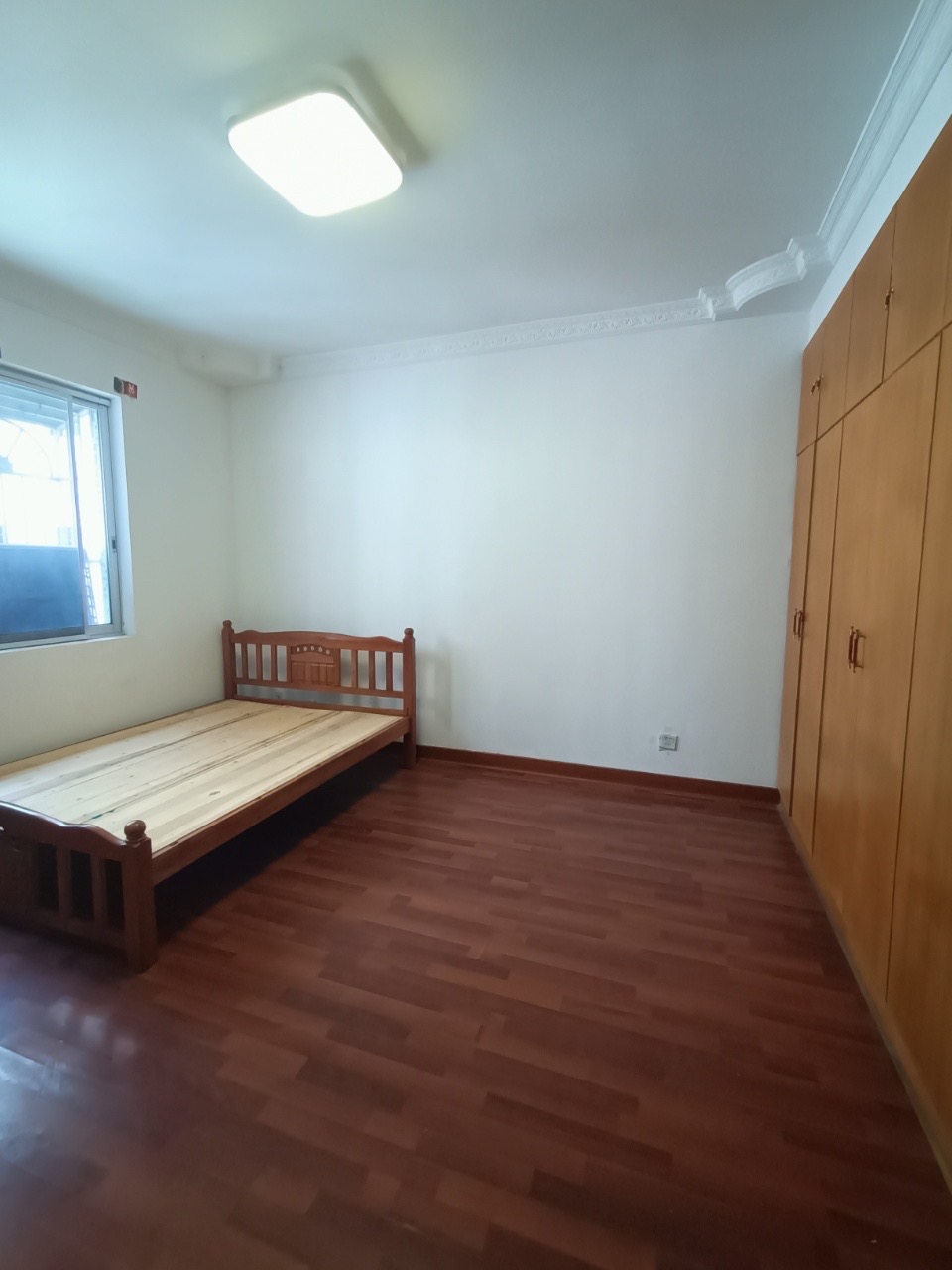 玉和花园一期  3室2厅2卫   1500.00元/月室内图
