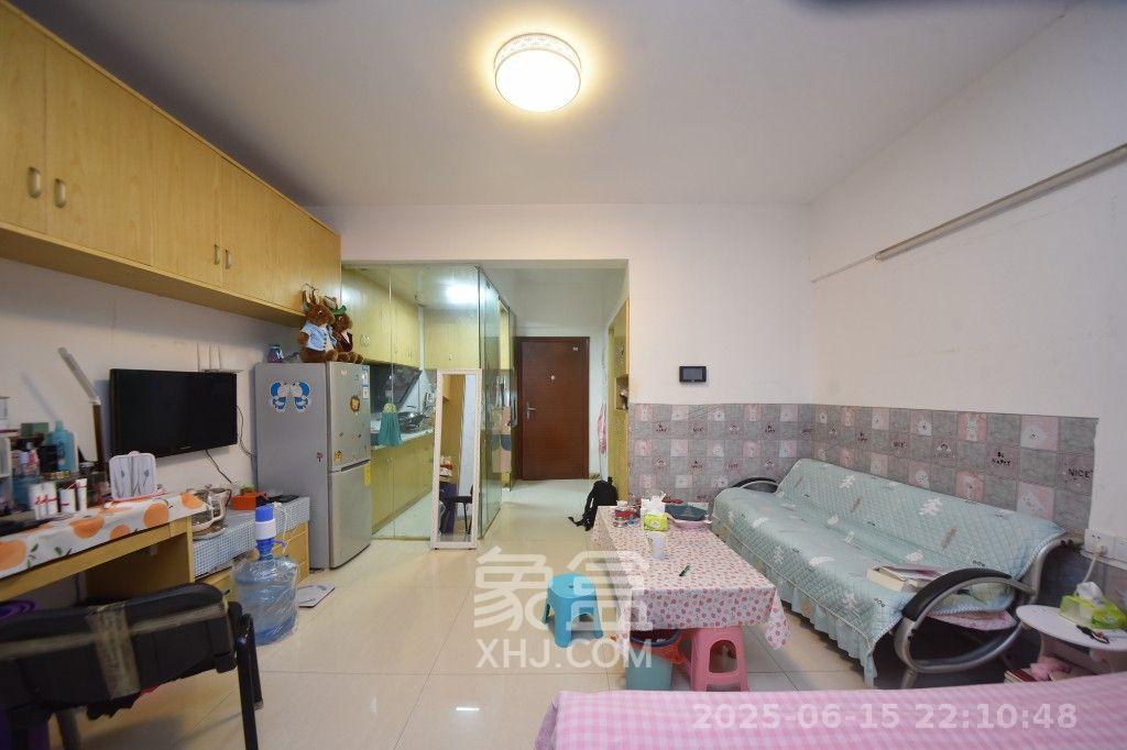 万博汇  1室1厅1卫    1500.0元/月 万博汇  1室1厅1卫    1500.0元/月