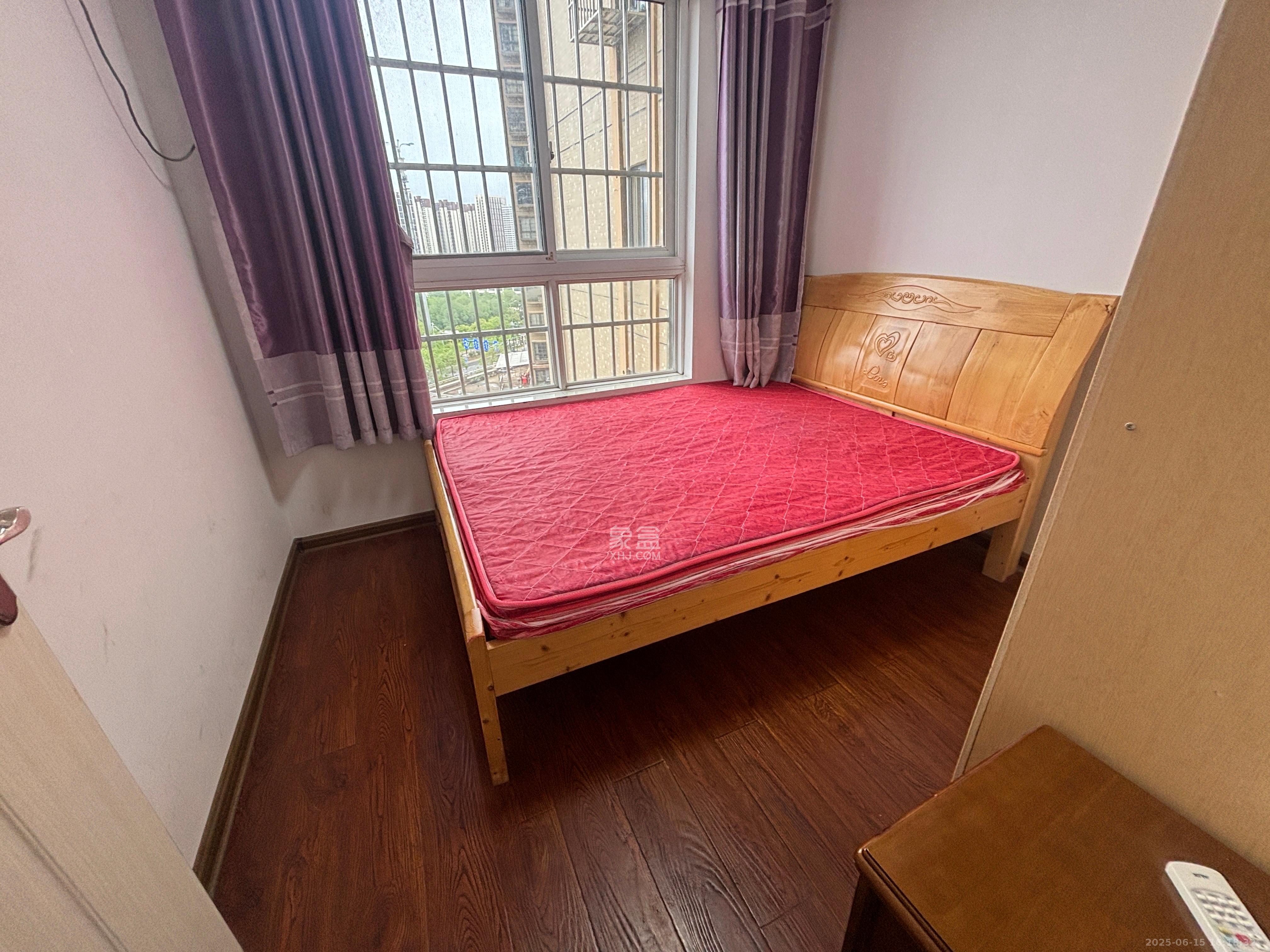 光明城市(星辰青年城) 4室2厅1卫 2400.0元/月 光明城市(星辰青年城) 4室2厅1卫 2400.0元/月室内图