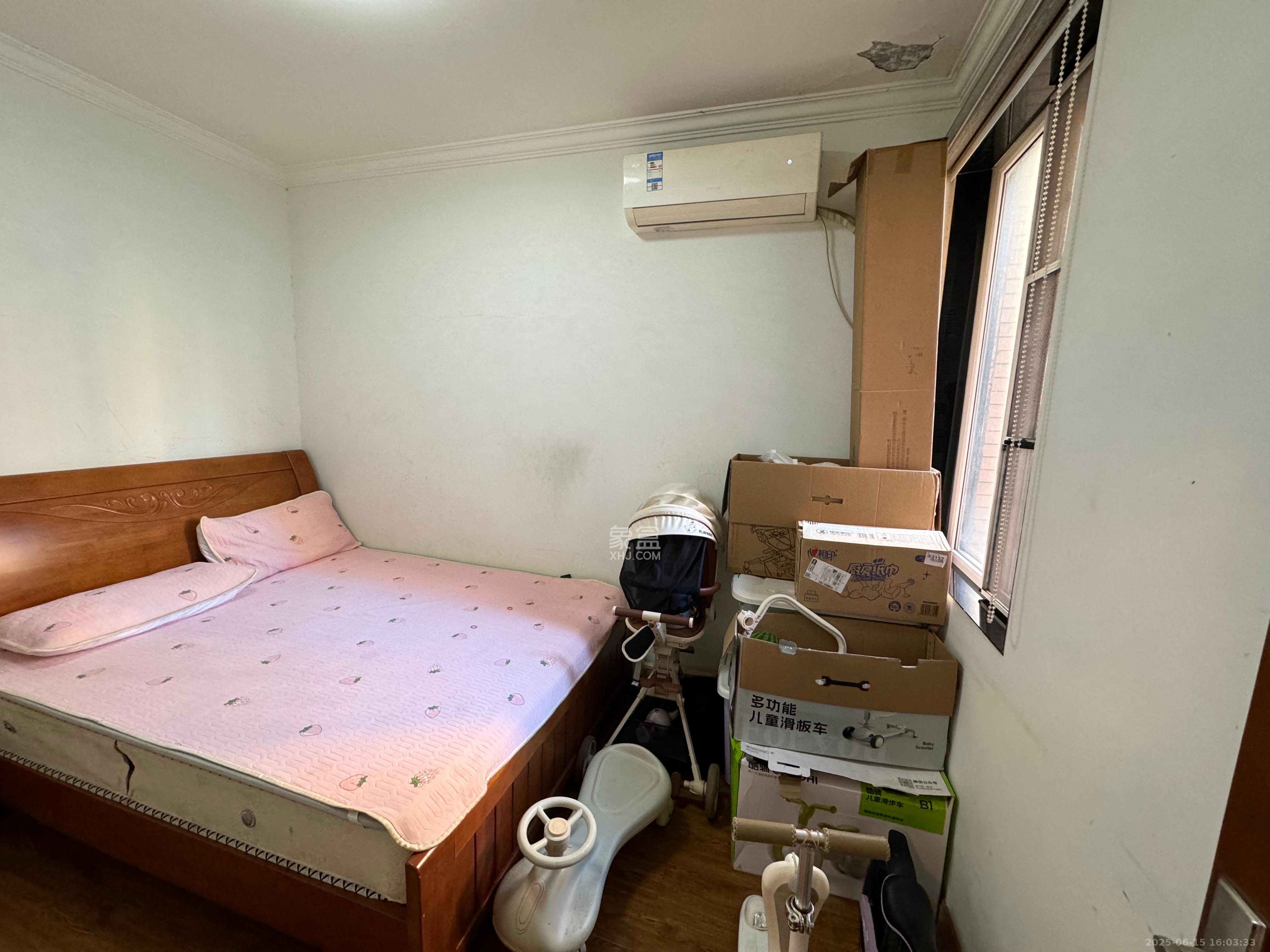丽发新城  2室2厅1卫   1800.00元/月室内图