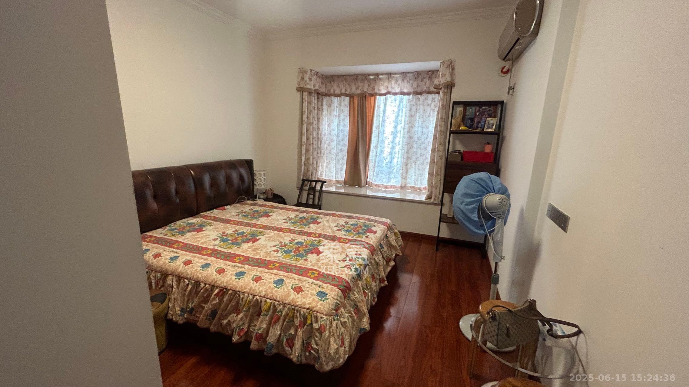 和美星城 3室2厅1卫 2300.0元/月 和美星城 3室2厅1卫 2300.0元/月室内图