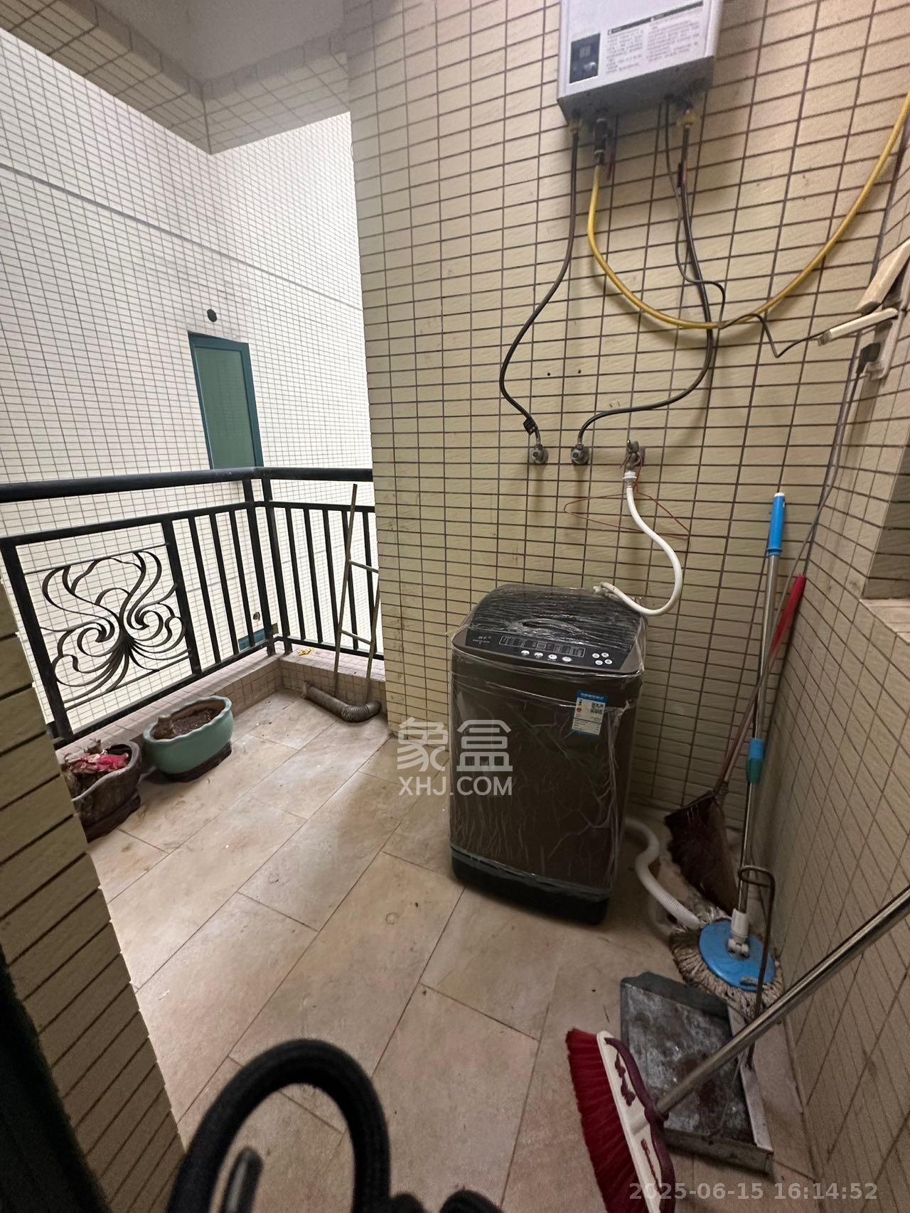 恒大城 4室2厅2卫 2500.0元/月 恒大城 4室2厅2卫 2500.0元/月室内图